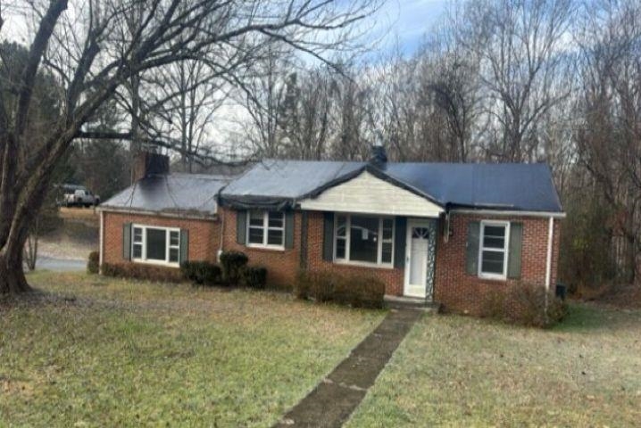 353 Clarks Hill Ln — photo
