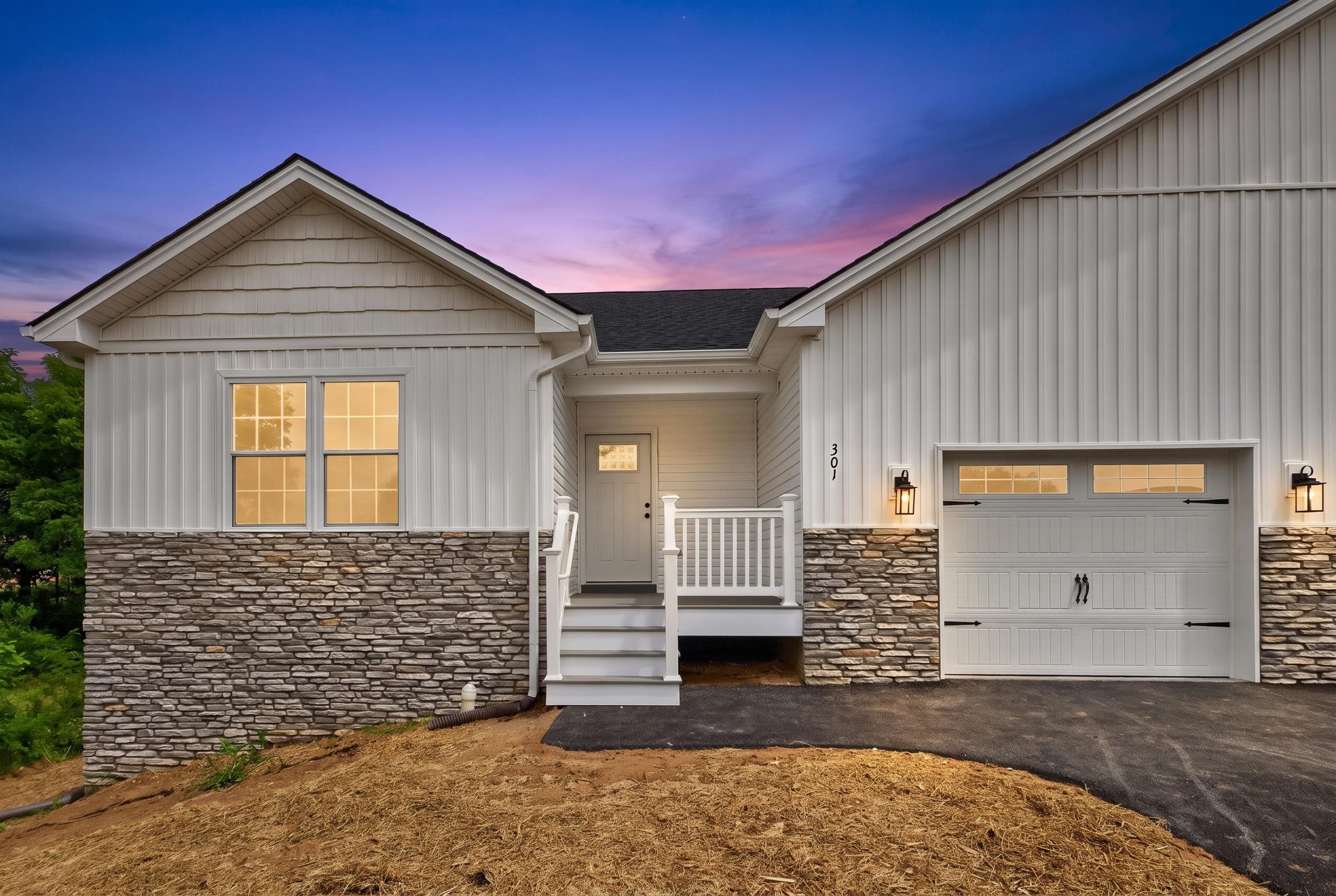 301 Willow Oaks Dr — photo