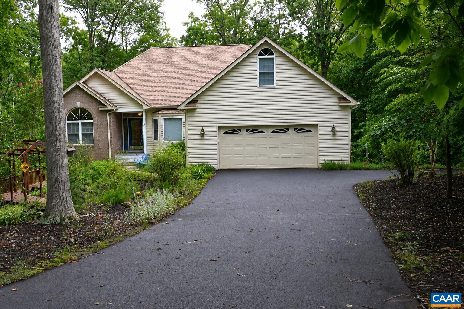 3 Nutwood Cir — photo