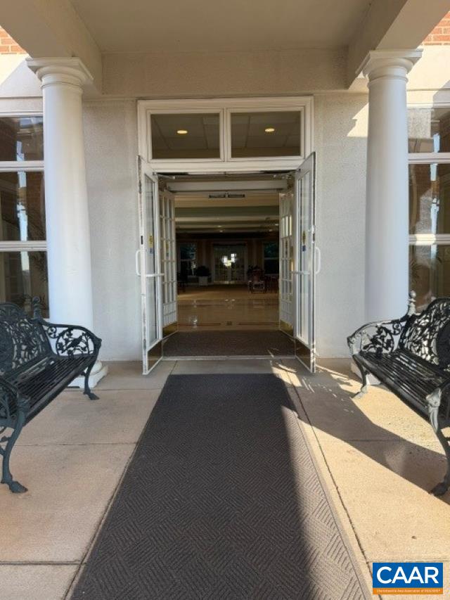 500 Crestwood Dr 2207 — photo