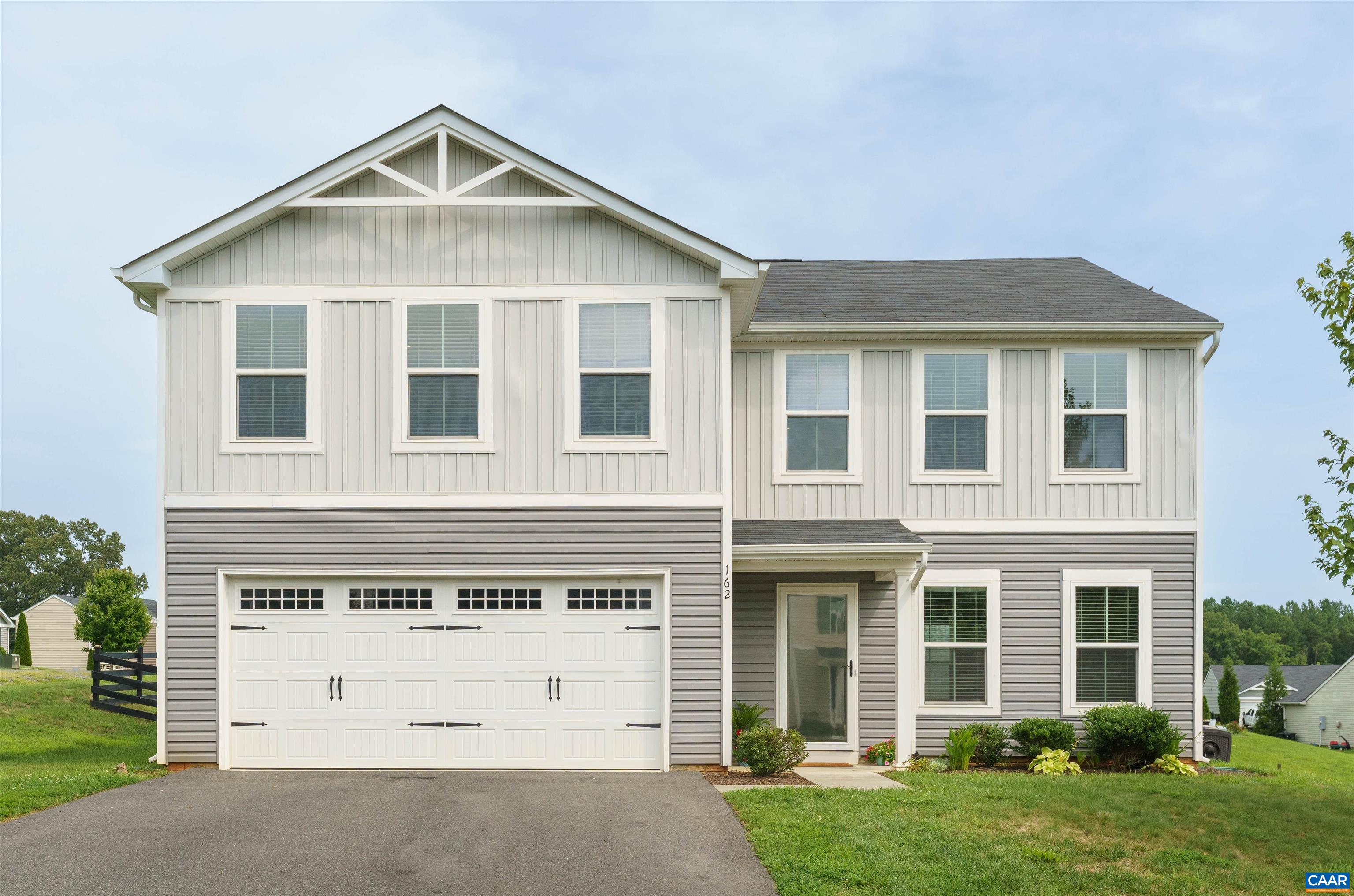 162 Richards Ct — photo