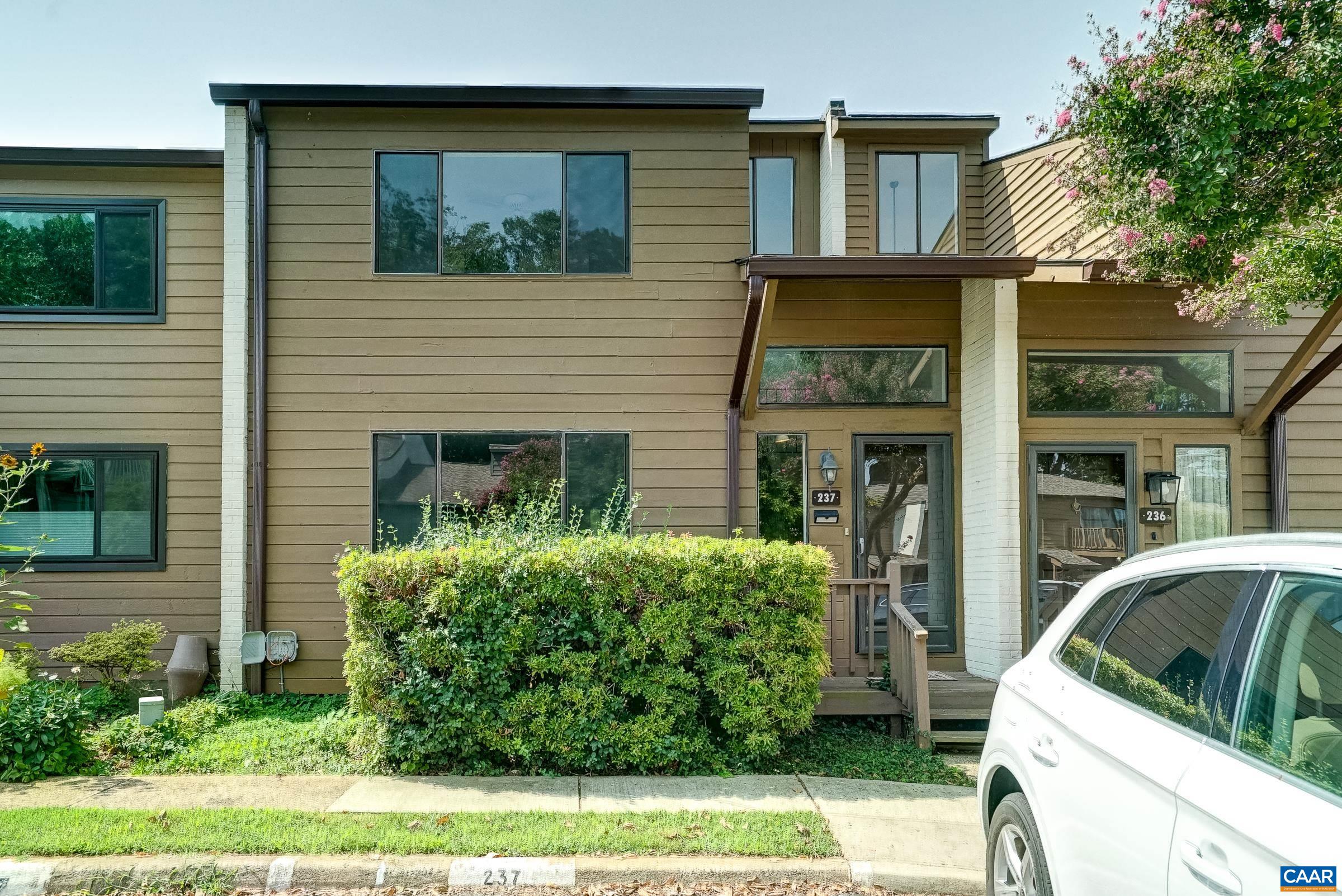 237 Harvest Dr — photo