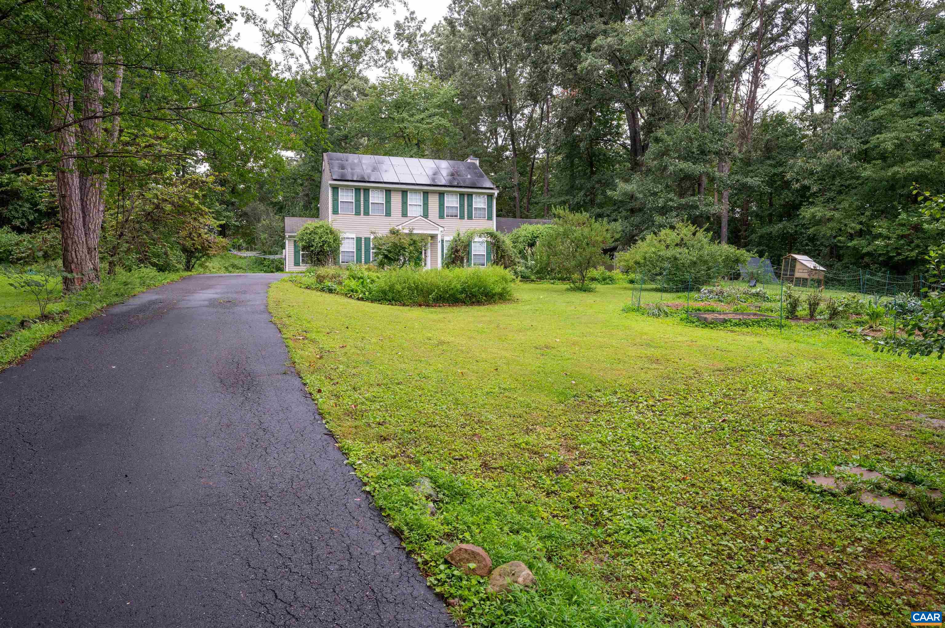 57 Sunrise Ln — photo