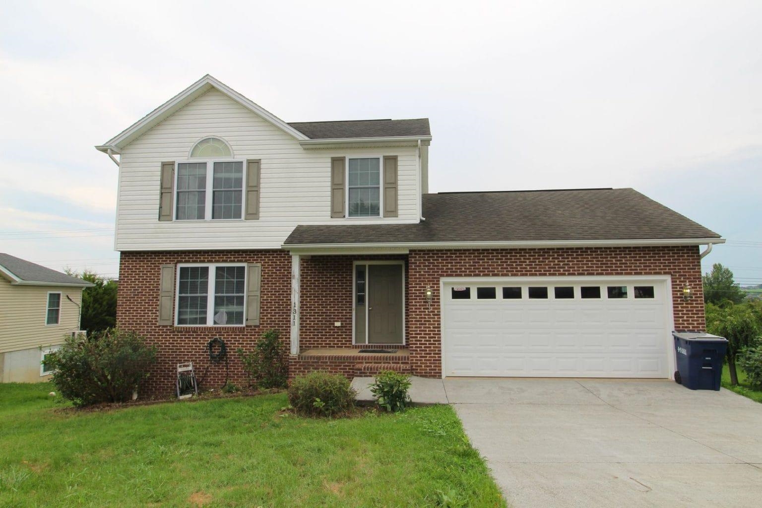 1311 Stonechris Dr — photo