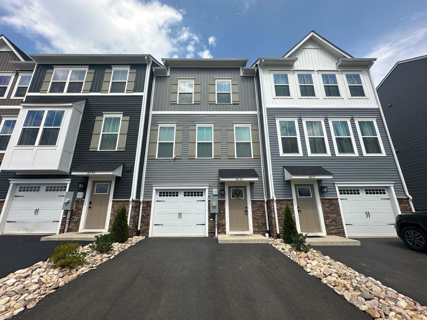 4603 Fountain Bridge Ct — photo