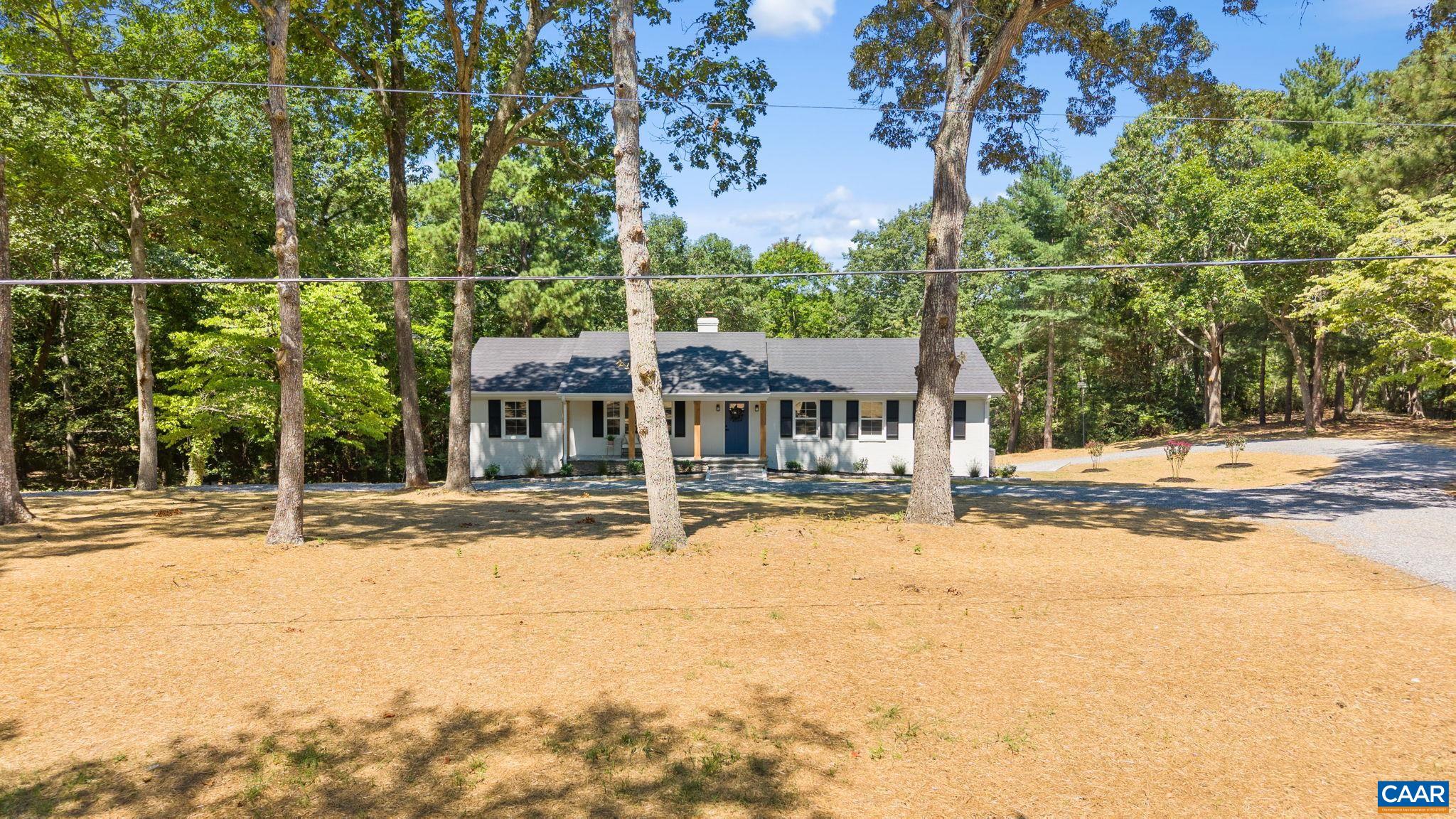 379 Mallard Dr — photo