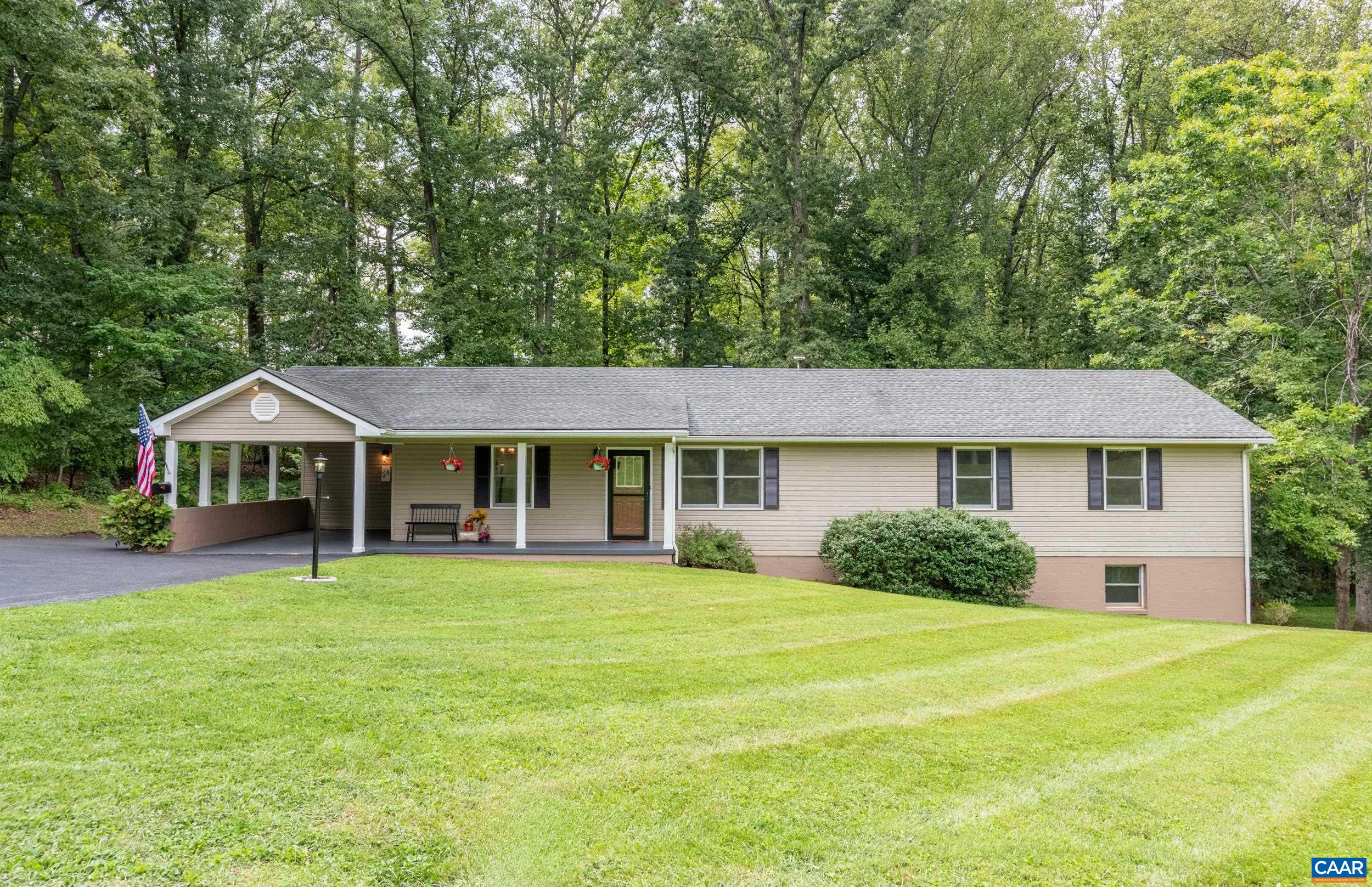 582 Miller School Rd — photo