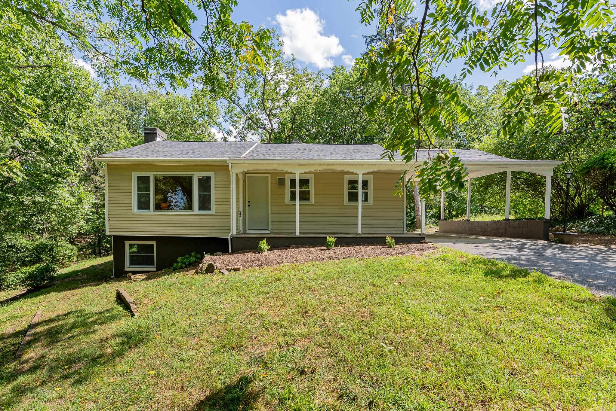 546 Lupton Rd — photo