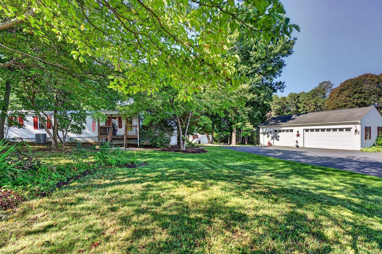 406 Trayfoot Rd — photo