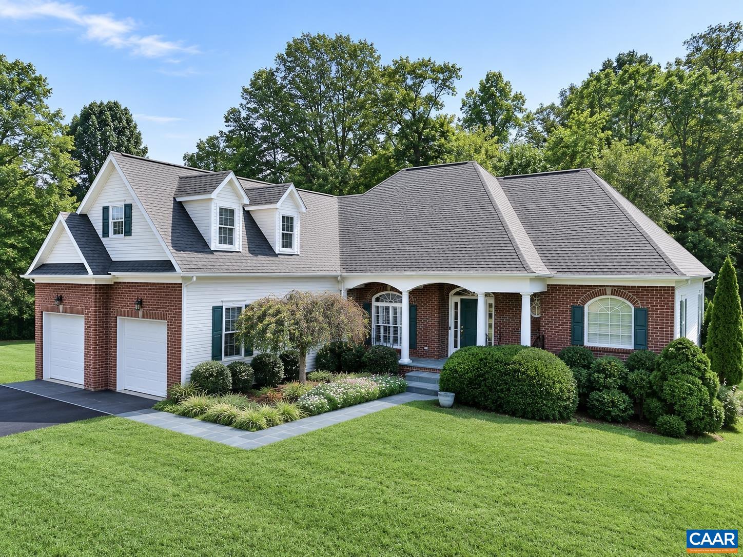 286 Willow Creek Dr — photo
