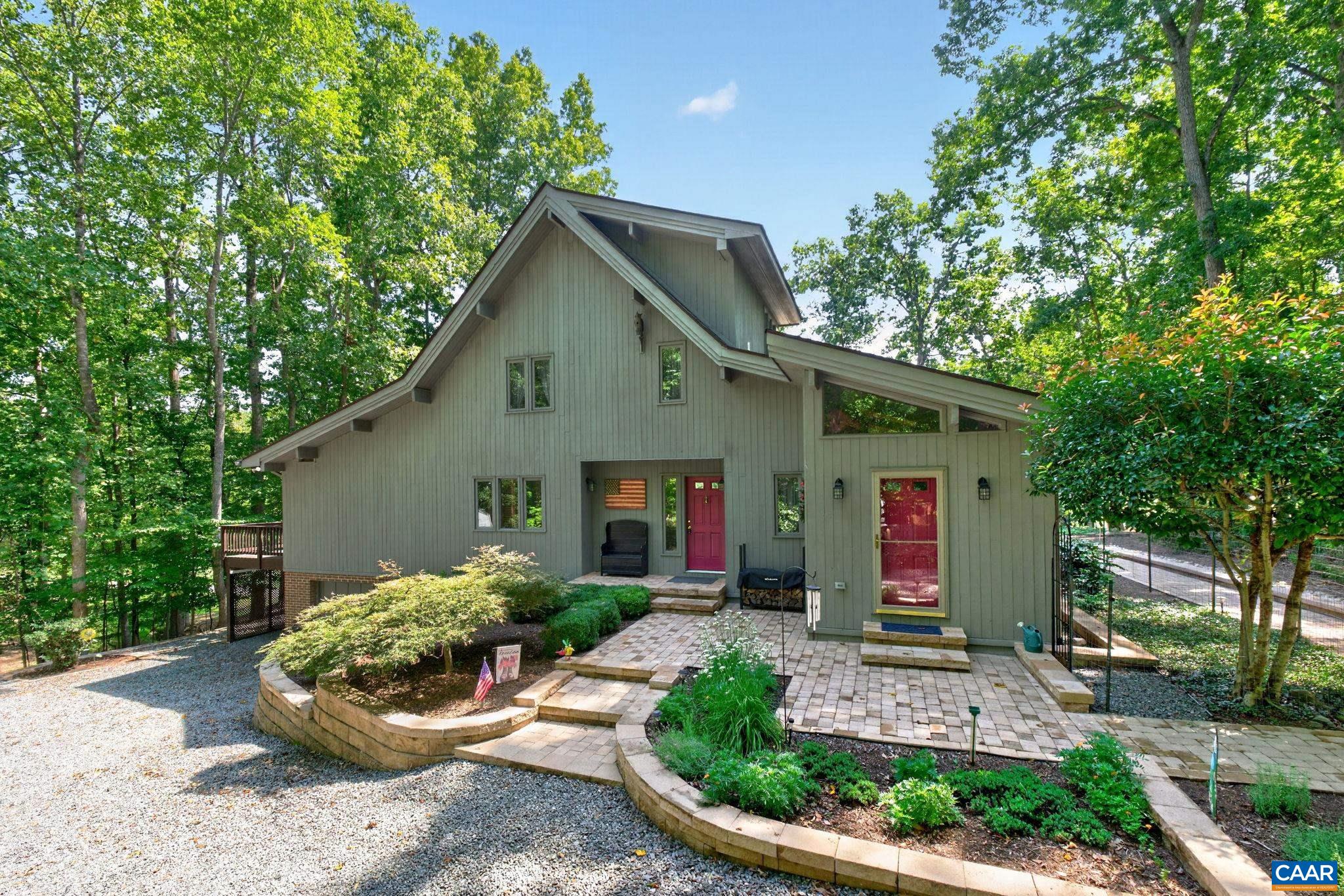 9 Oak Terrace Dr — photo