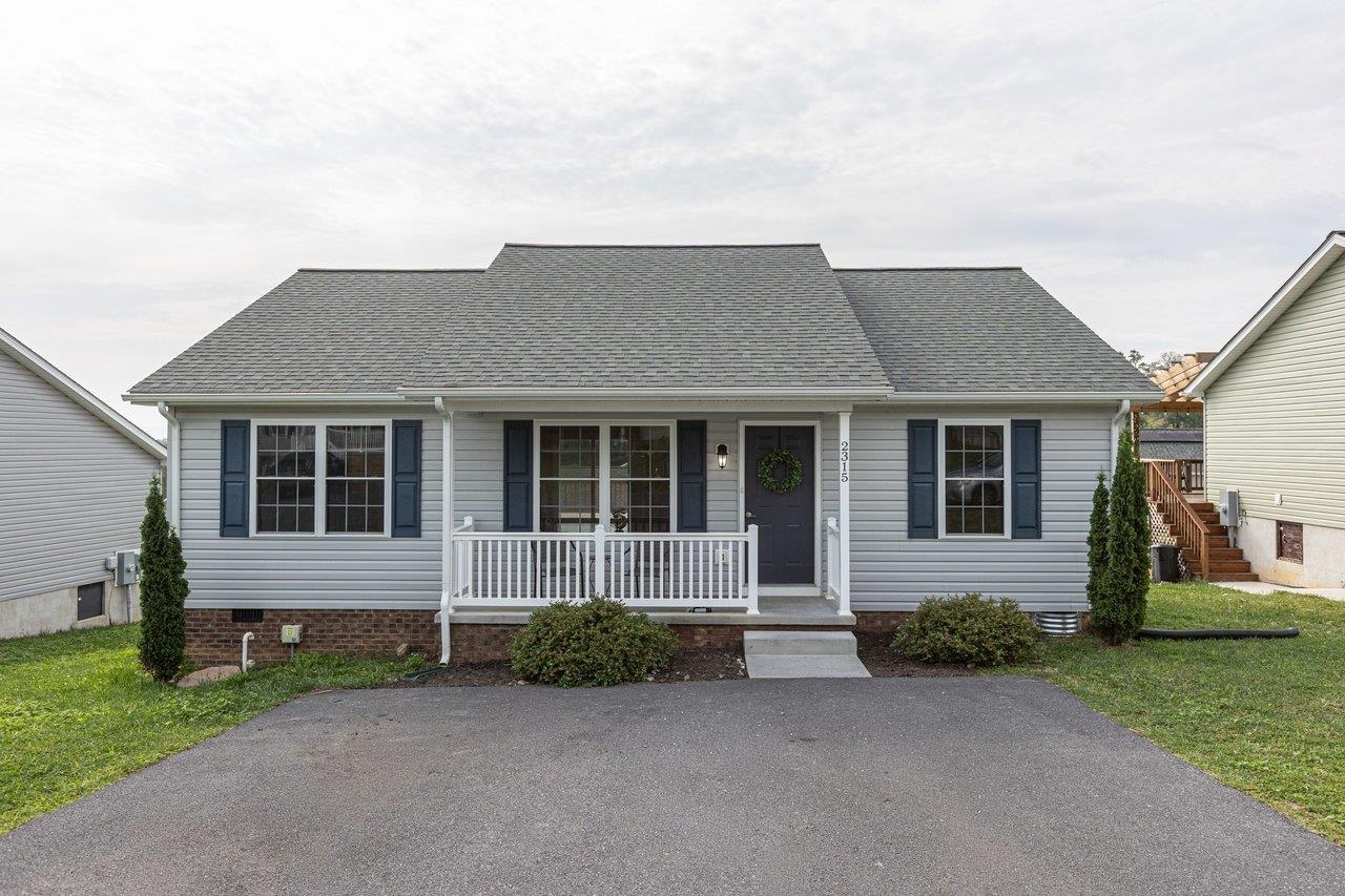 2315 Whitestone Dr — photo
