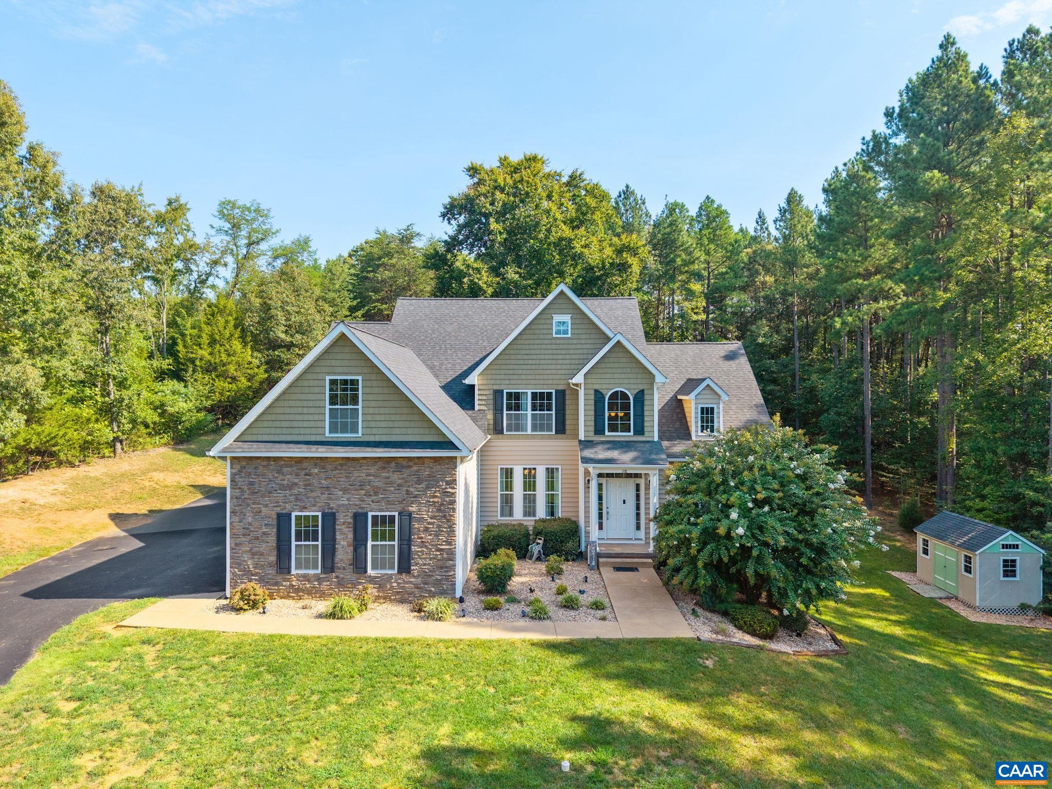 118 Logan Dr — photo