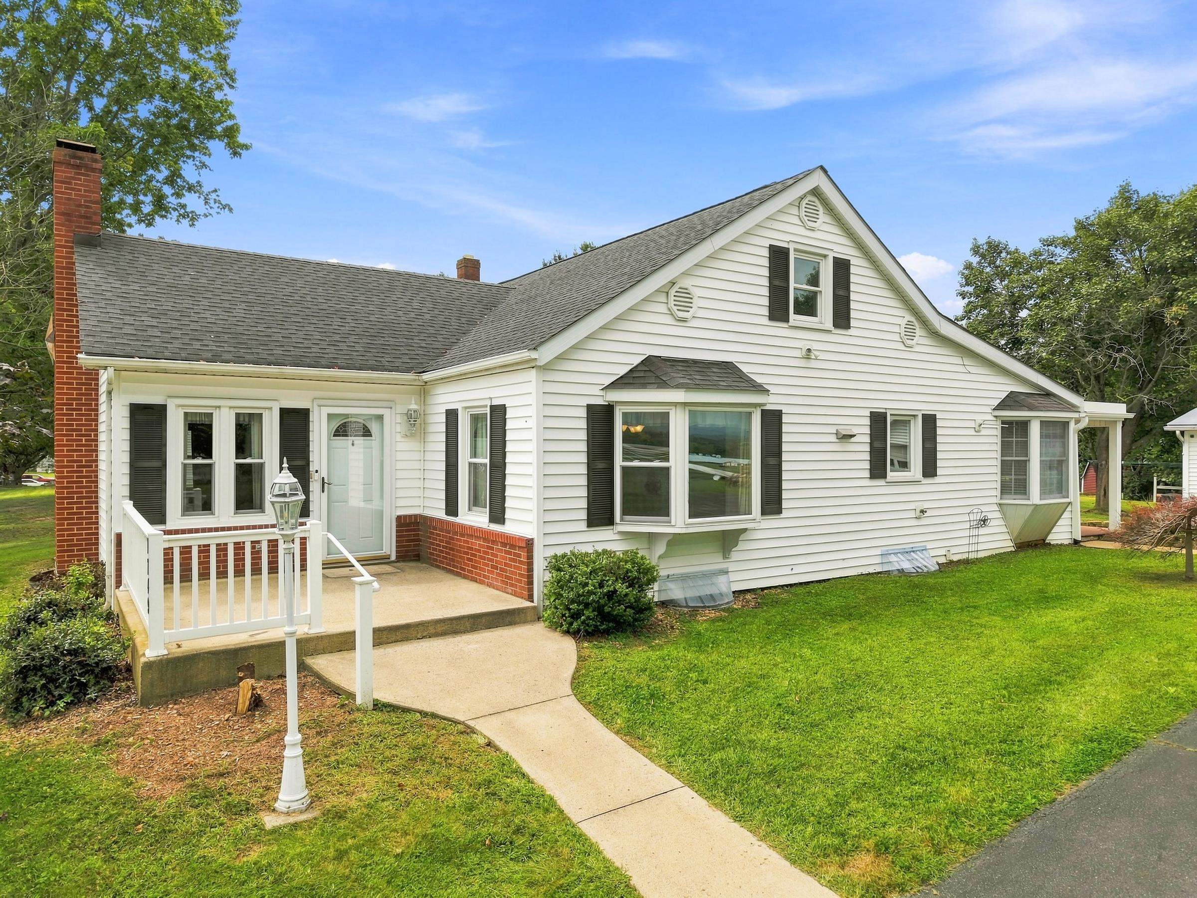 1749 Georgetown Rd — photo