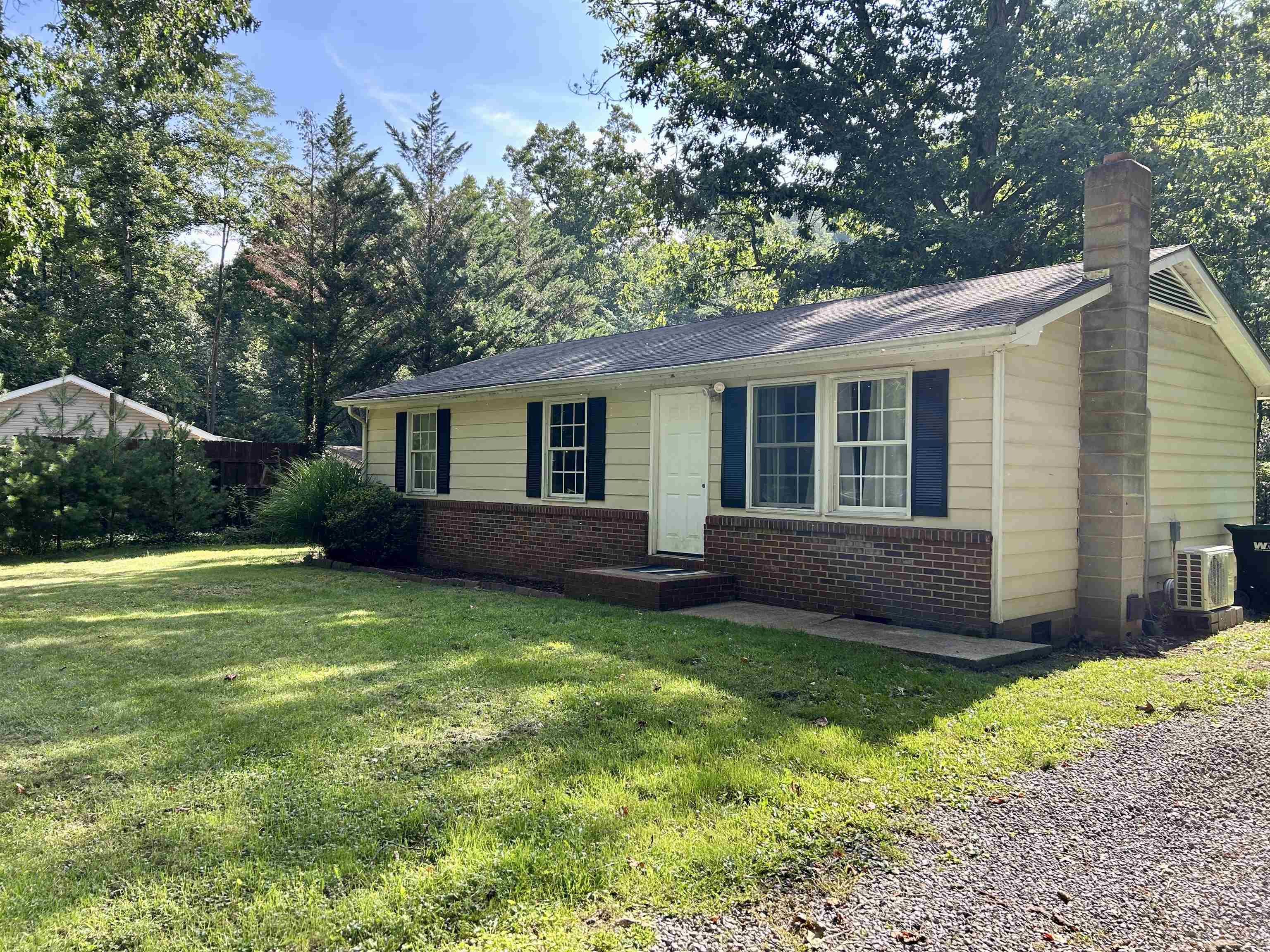 9415 Briery Branch Rd — photo