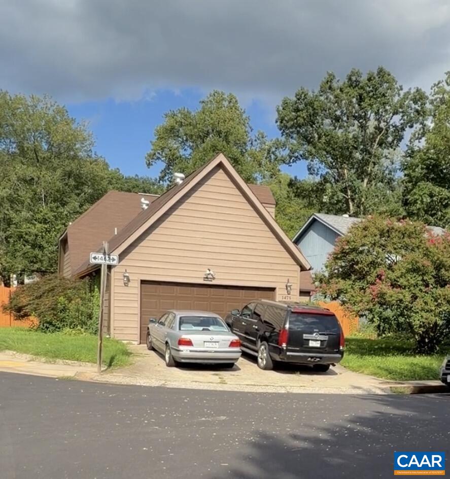 1475 Monterey Dr — photo