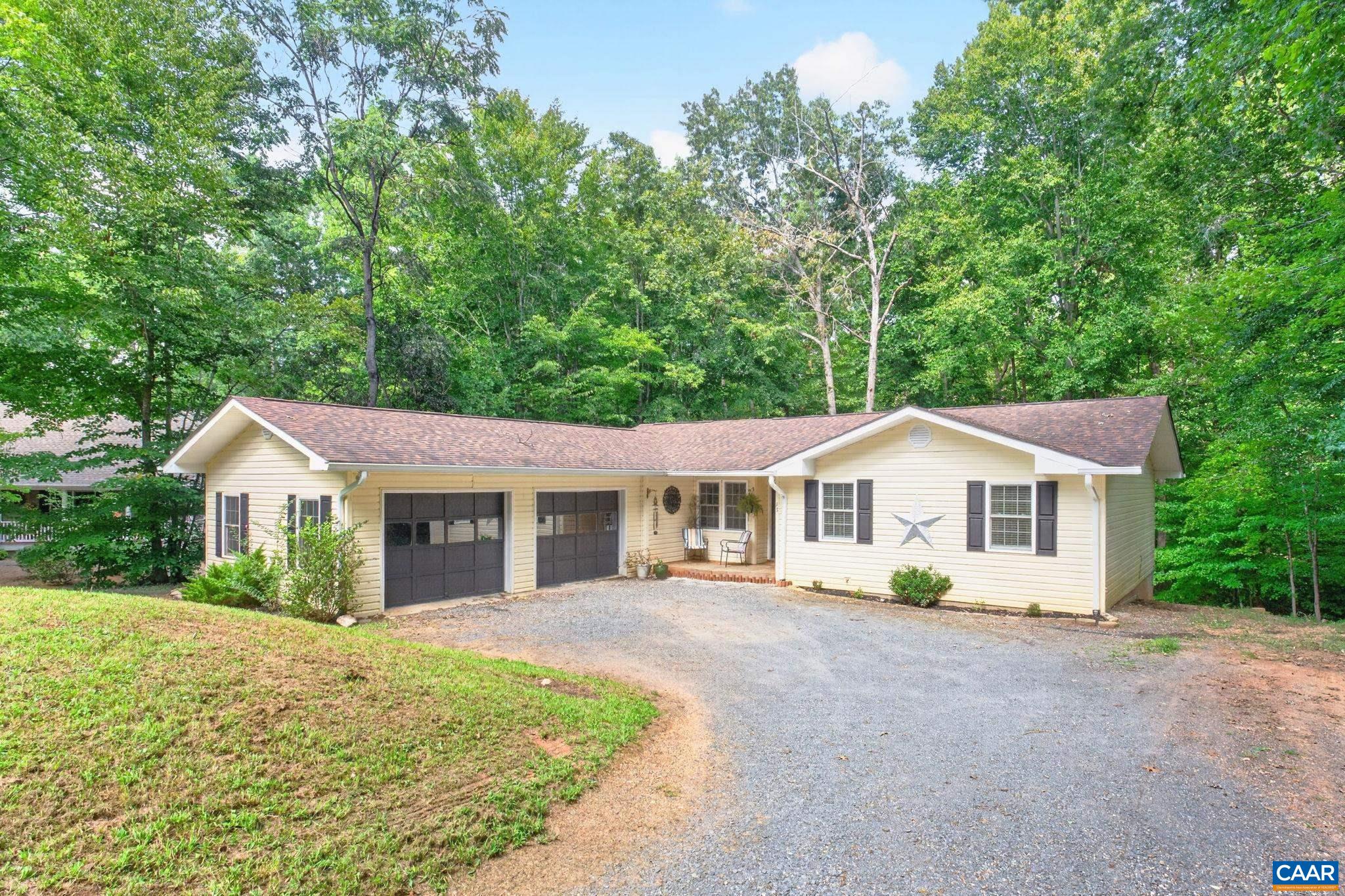 13 Horseback Ln — photo