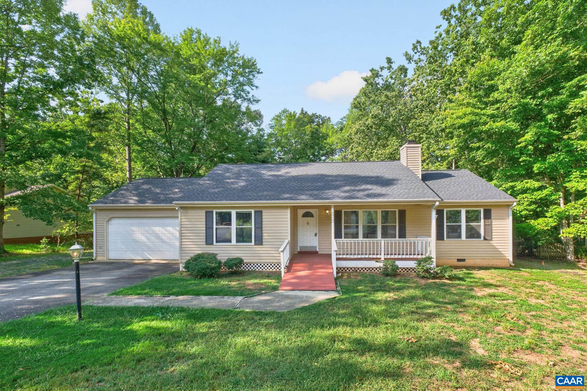 419 Jefferson Dr — photo