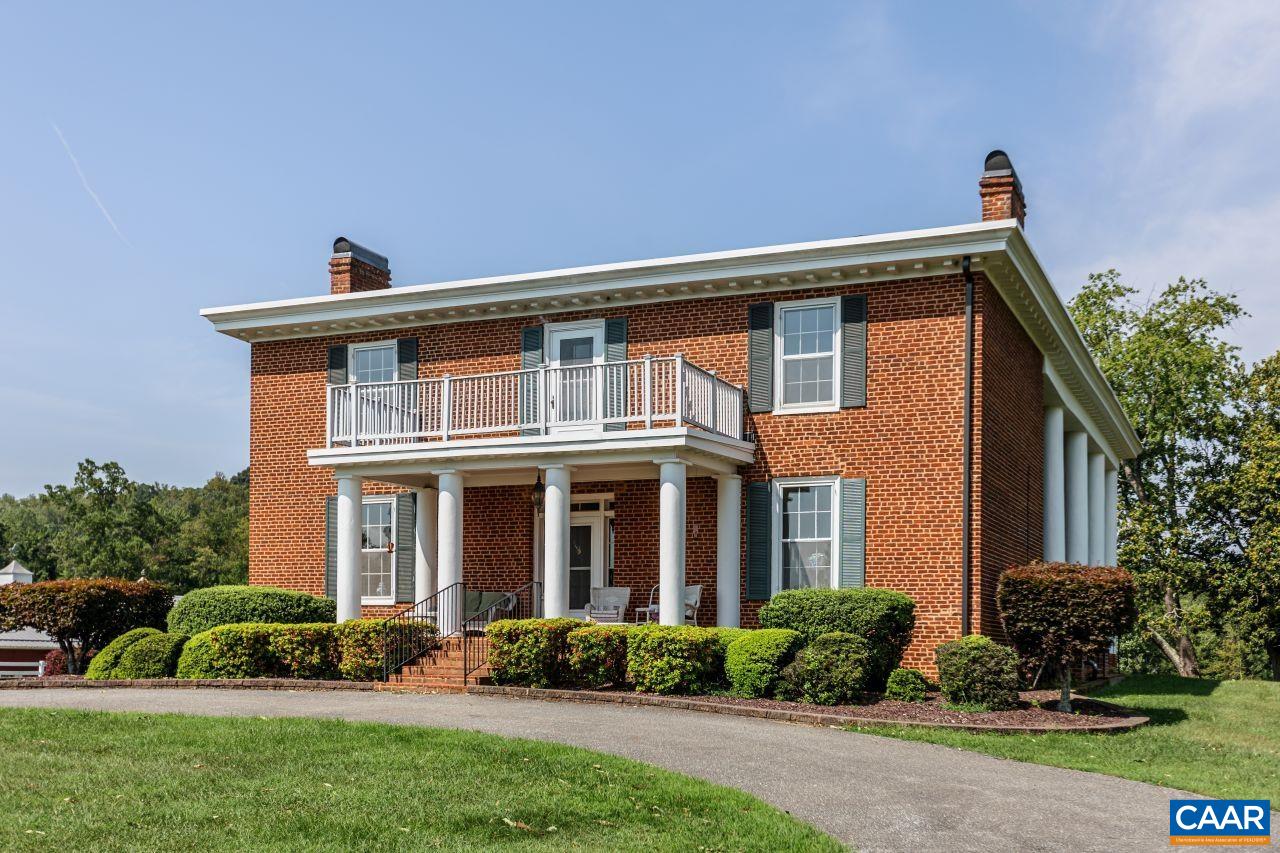 1024 Sunset Dr — photo