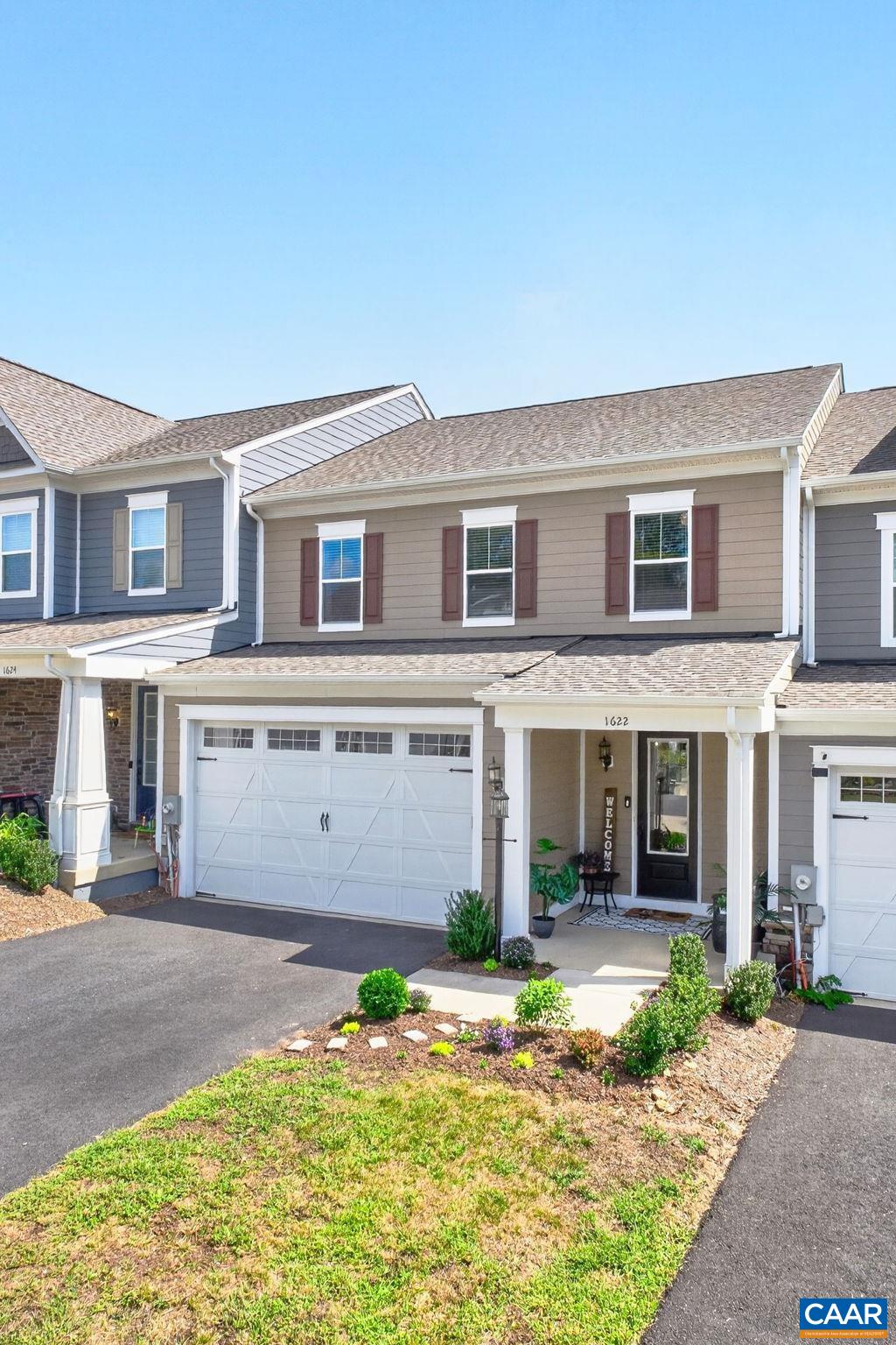 1622 Koch Ct — photo