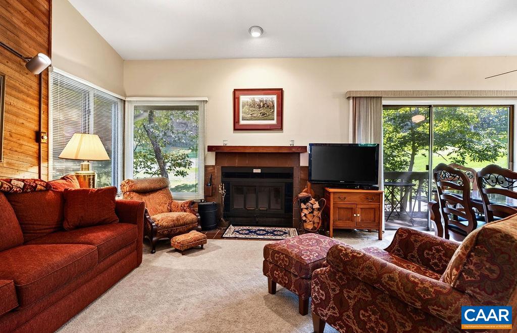 2227 Tanners Ridge Condos — photo