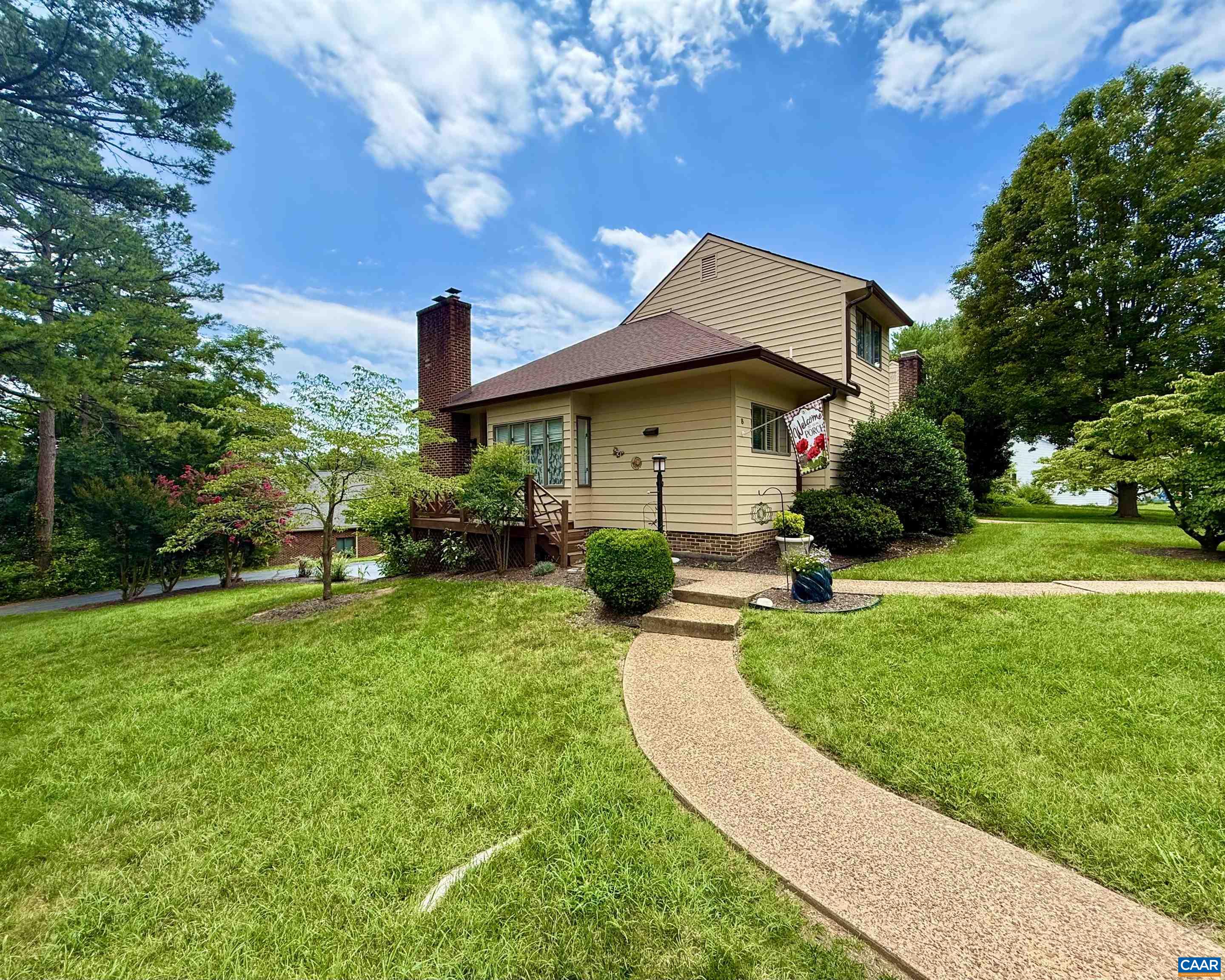 8 Shannon Pl — photo