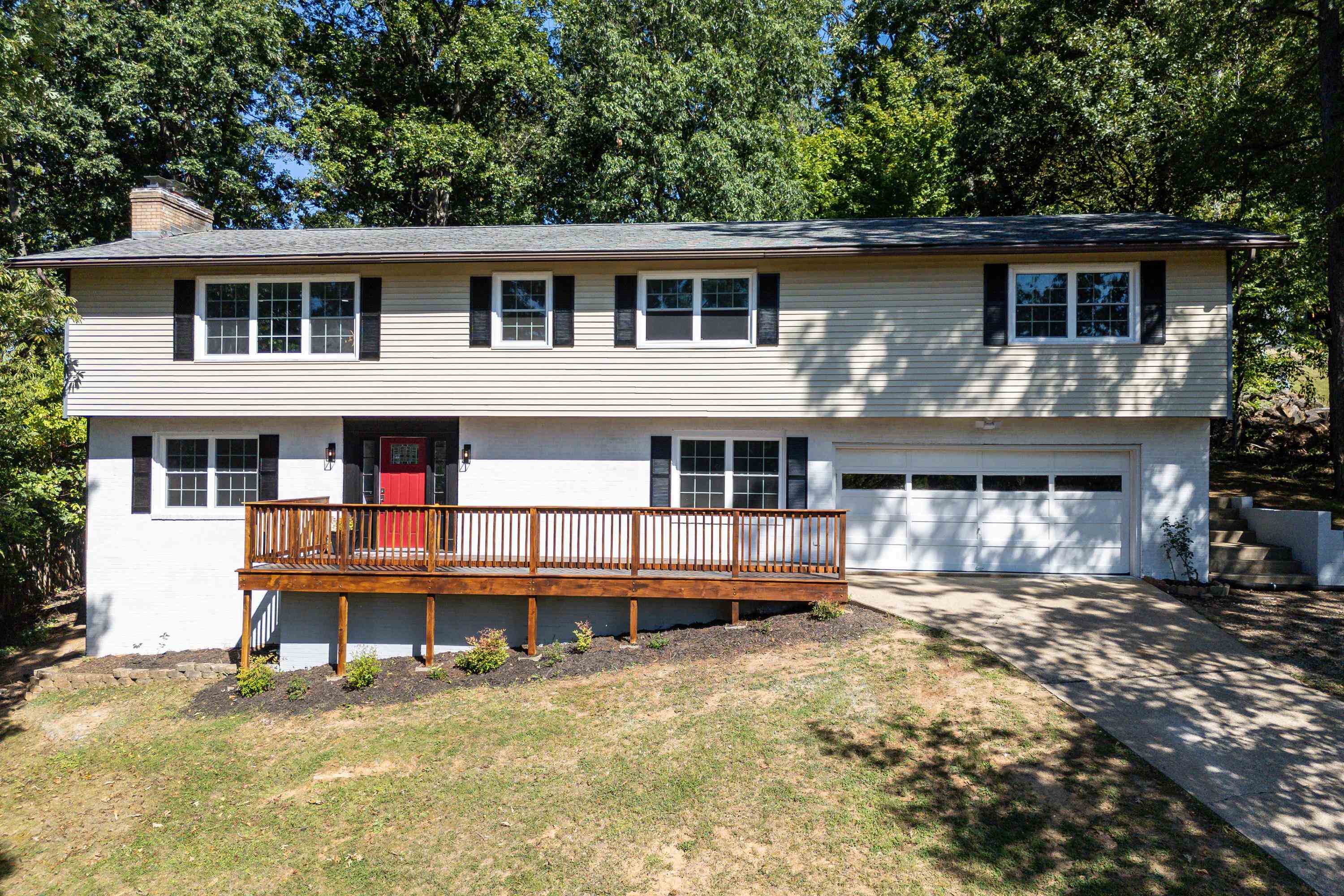 1177 Nelson Dr — photo
