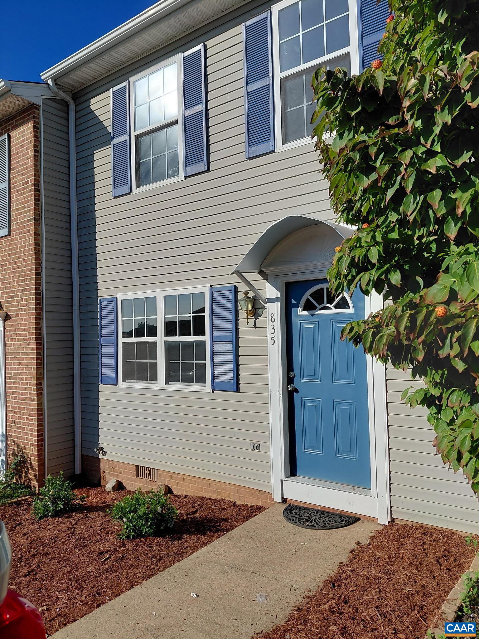 835 Northfield Ct — photo