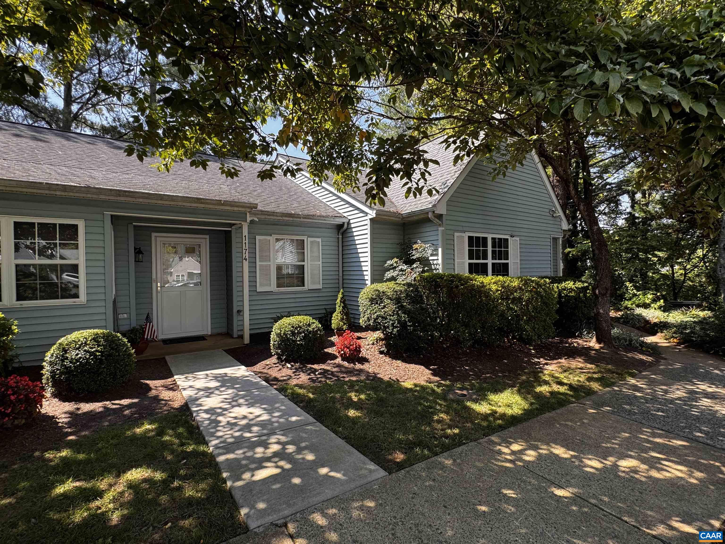1176 Rose Arbor Ct — photo