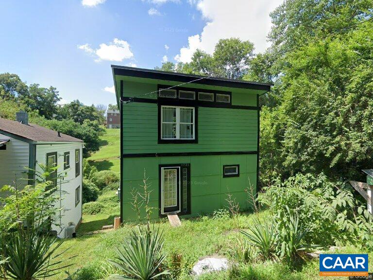 1721 Spencer Pl — photo
