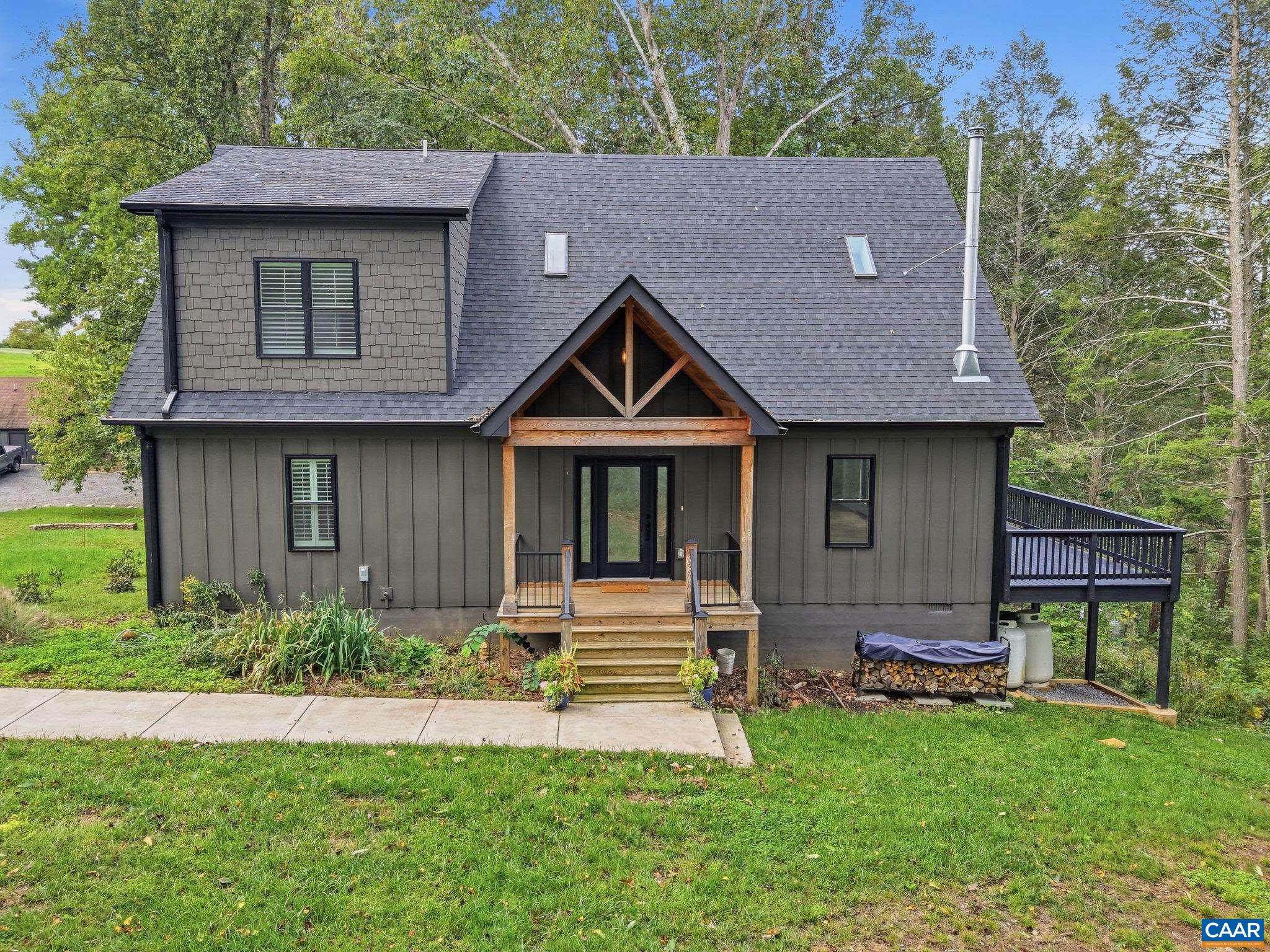 97 Daddy Rabbit Ct — photo