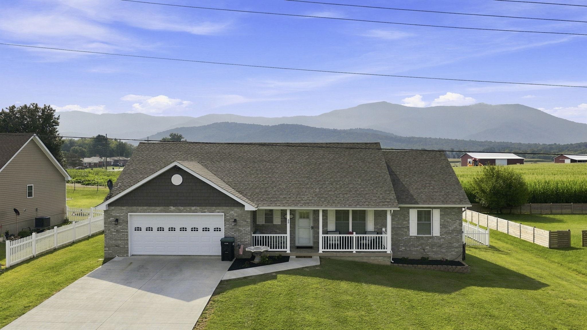 53 Arthur Ln — photo