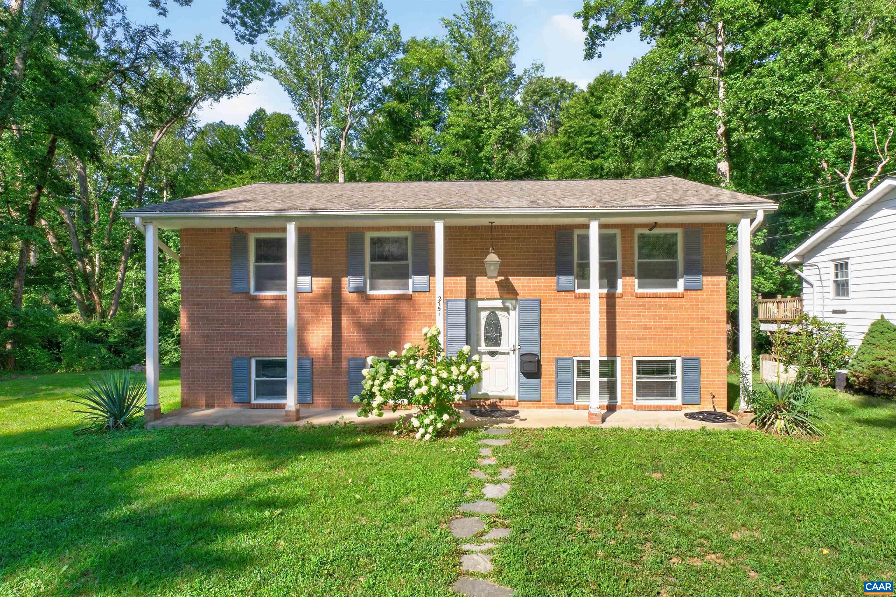 2751 McElroy Dr — photo