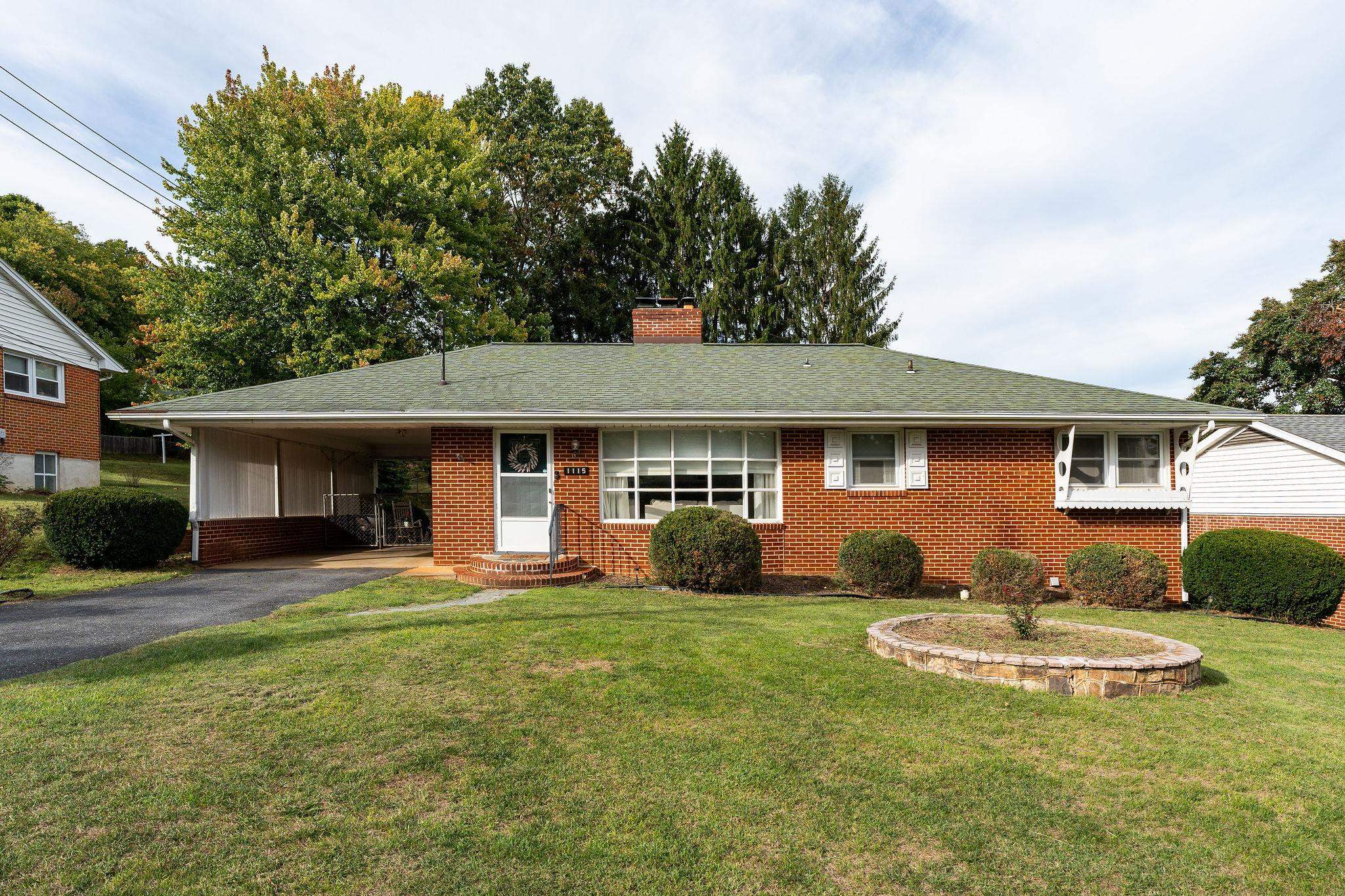 1115 Skymont Rd — photo