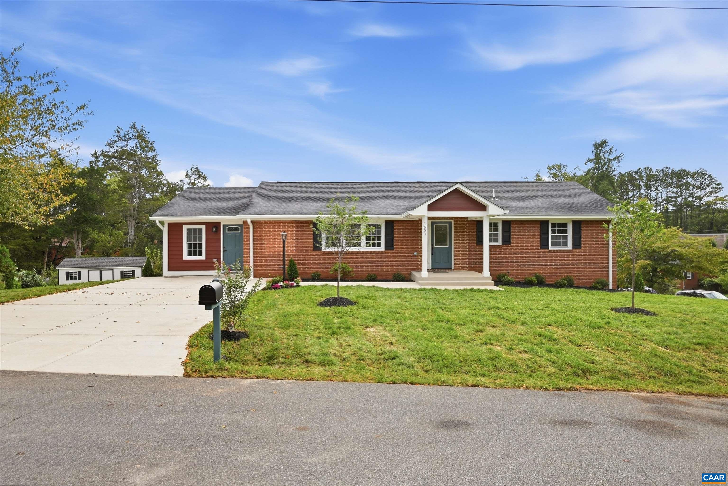 1601 Cedar Hill Rd — photo