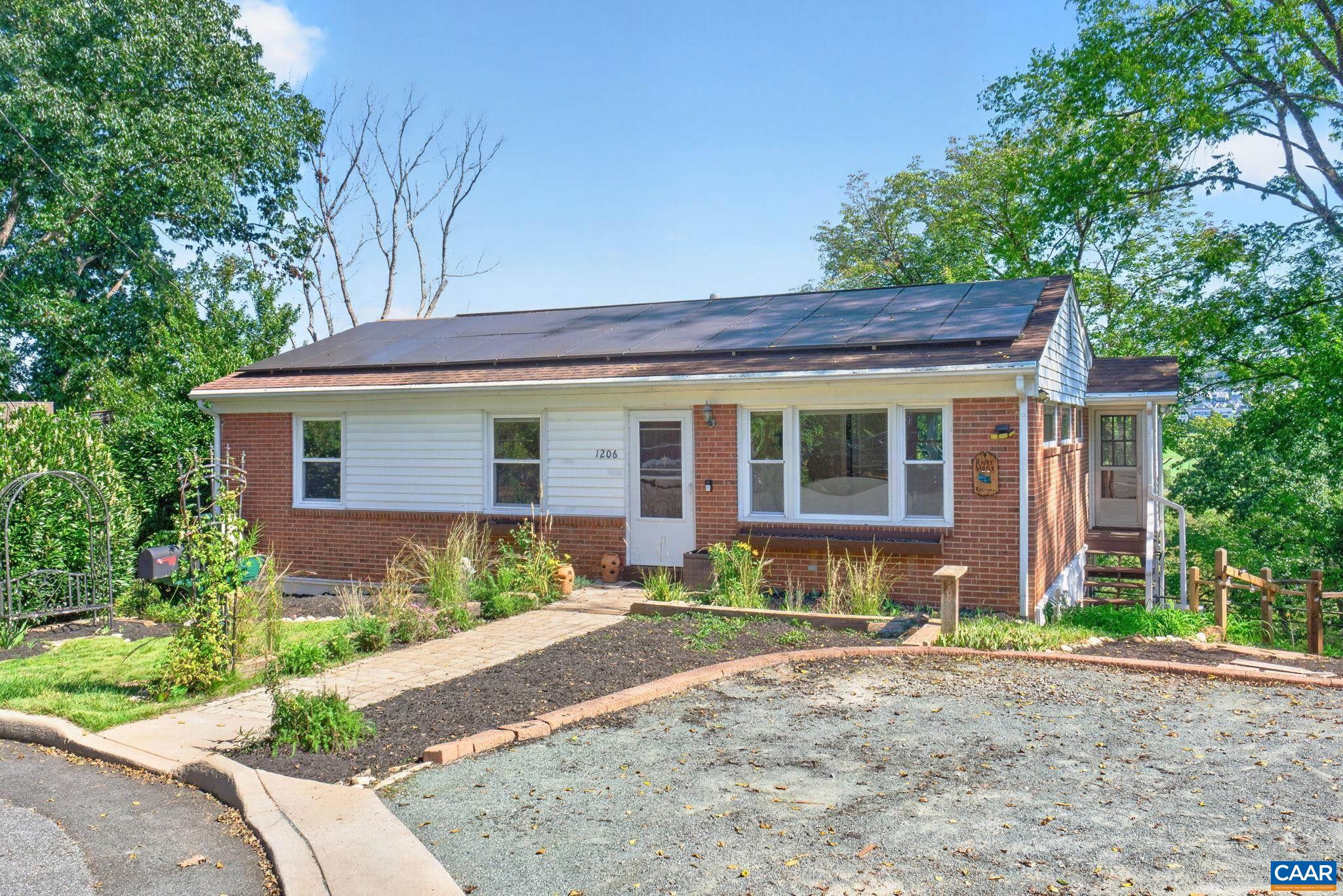 1206 Bland Cir — photo