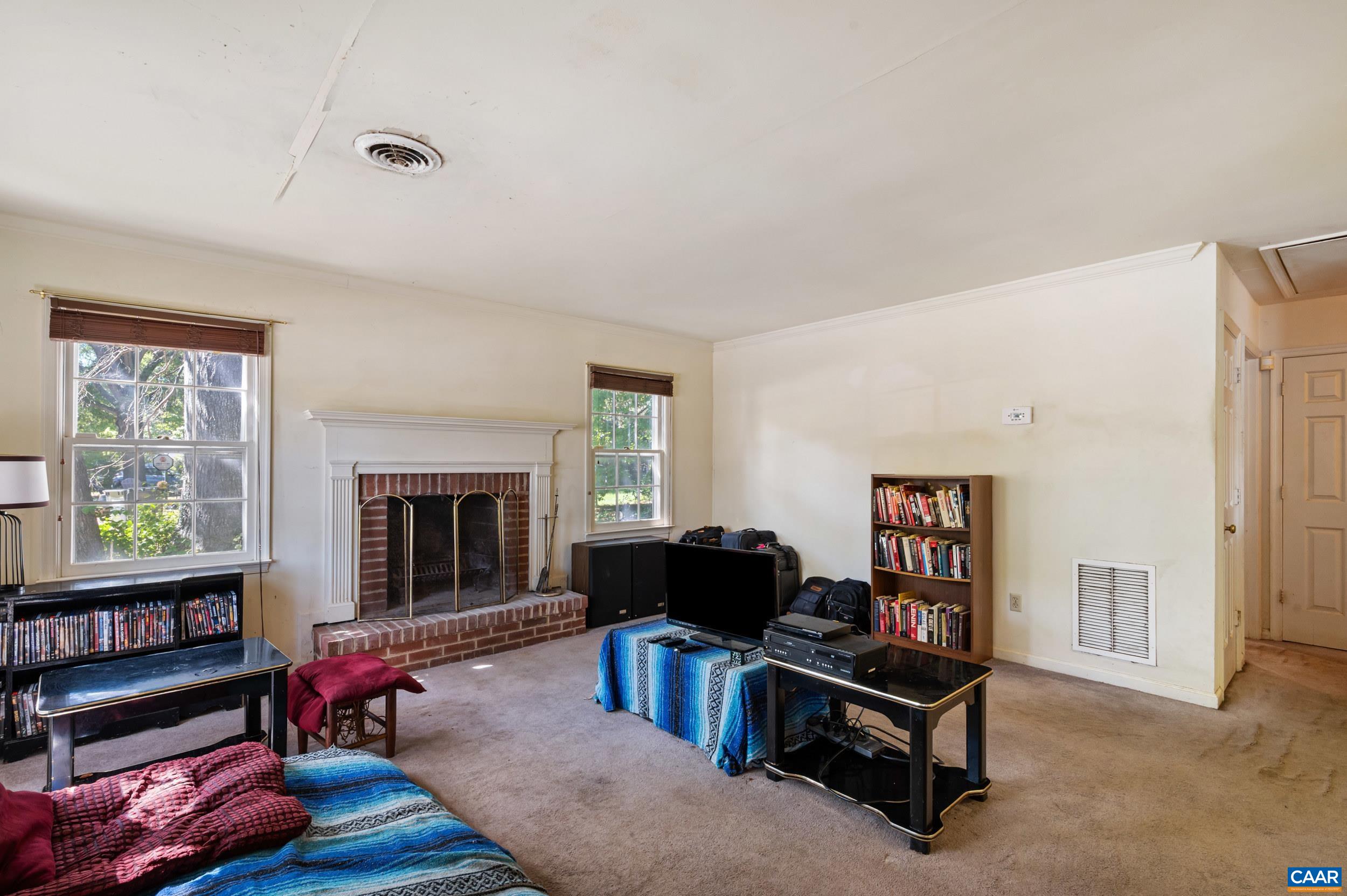 393 Minor Ridge Road, Charlottesville, VA 22901 — photo 3
