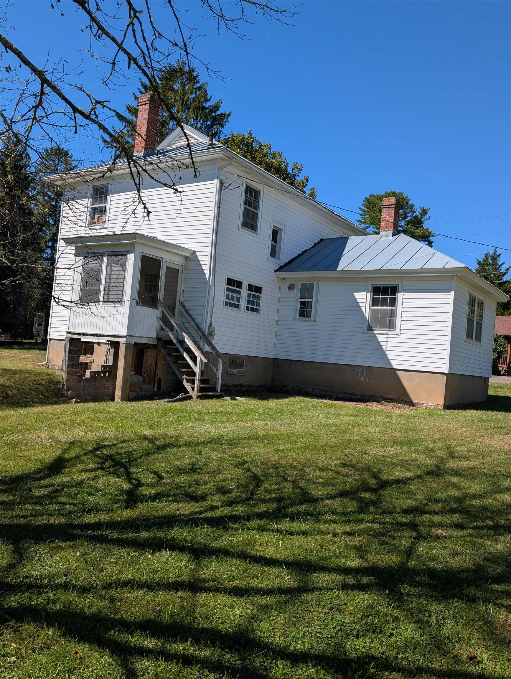 41 Lake View Dr — photo