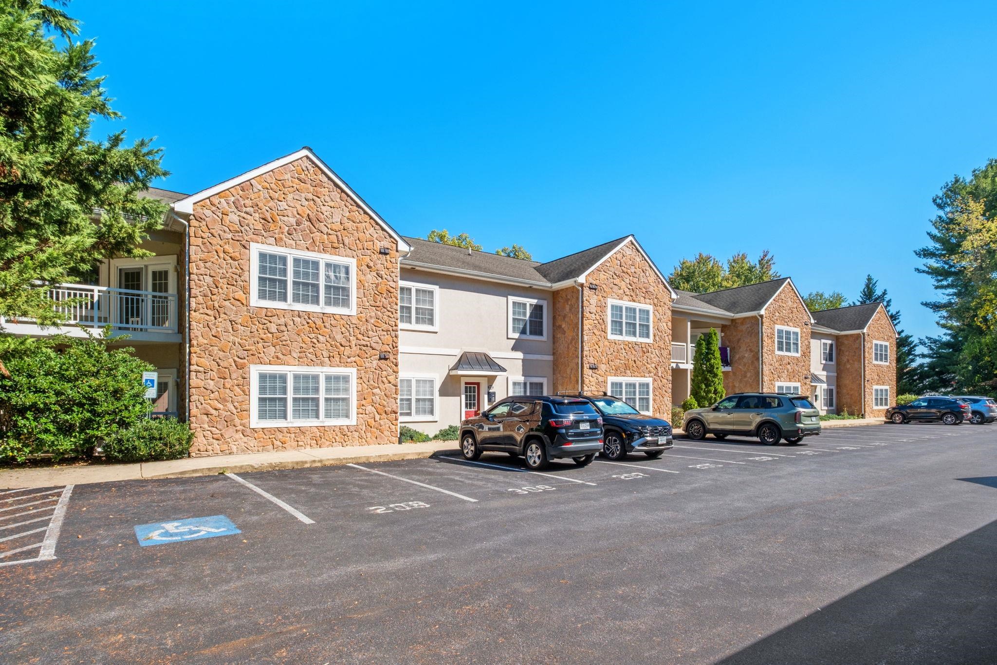 1410 N Coalter St Unit 308 — photo