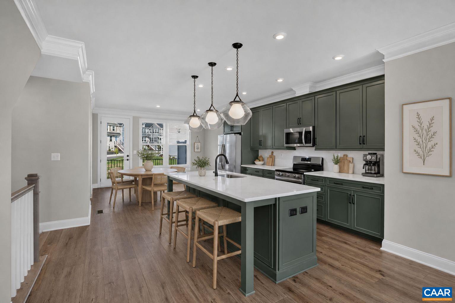 784 Park Ridge Dr — photo
