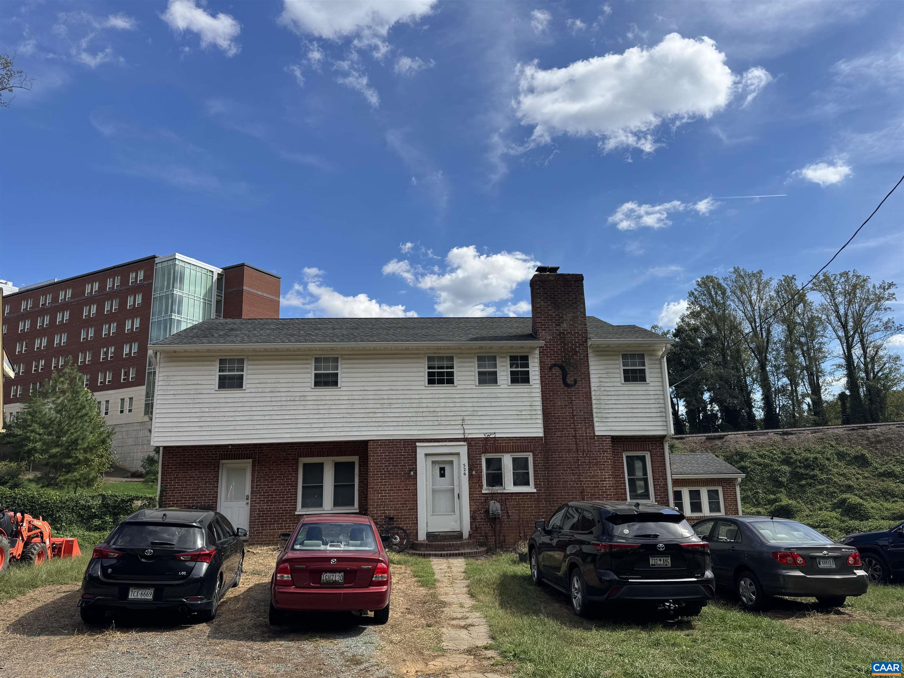 526 Valley Rd — photo