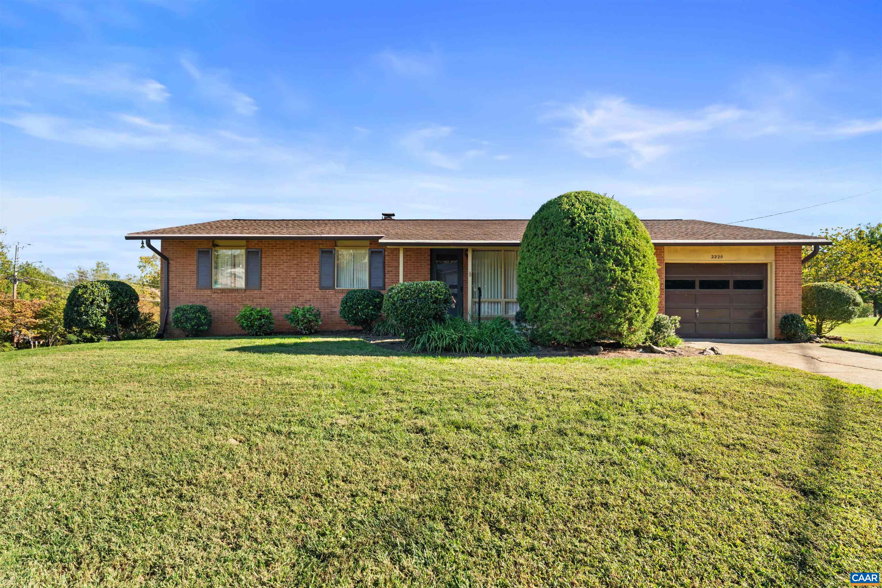2220 Dominion Dr — photo
