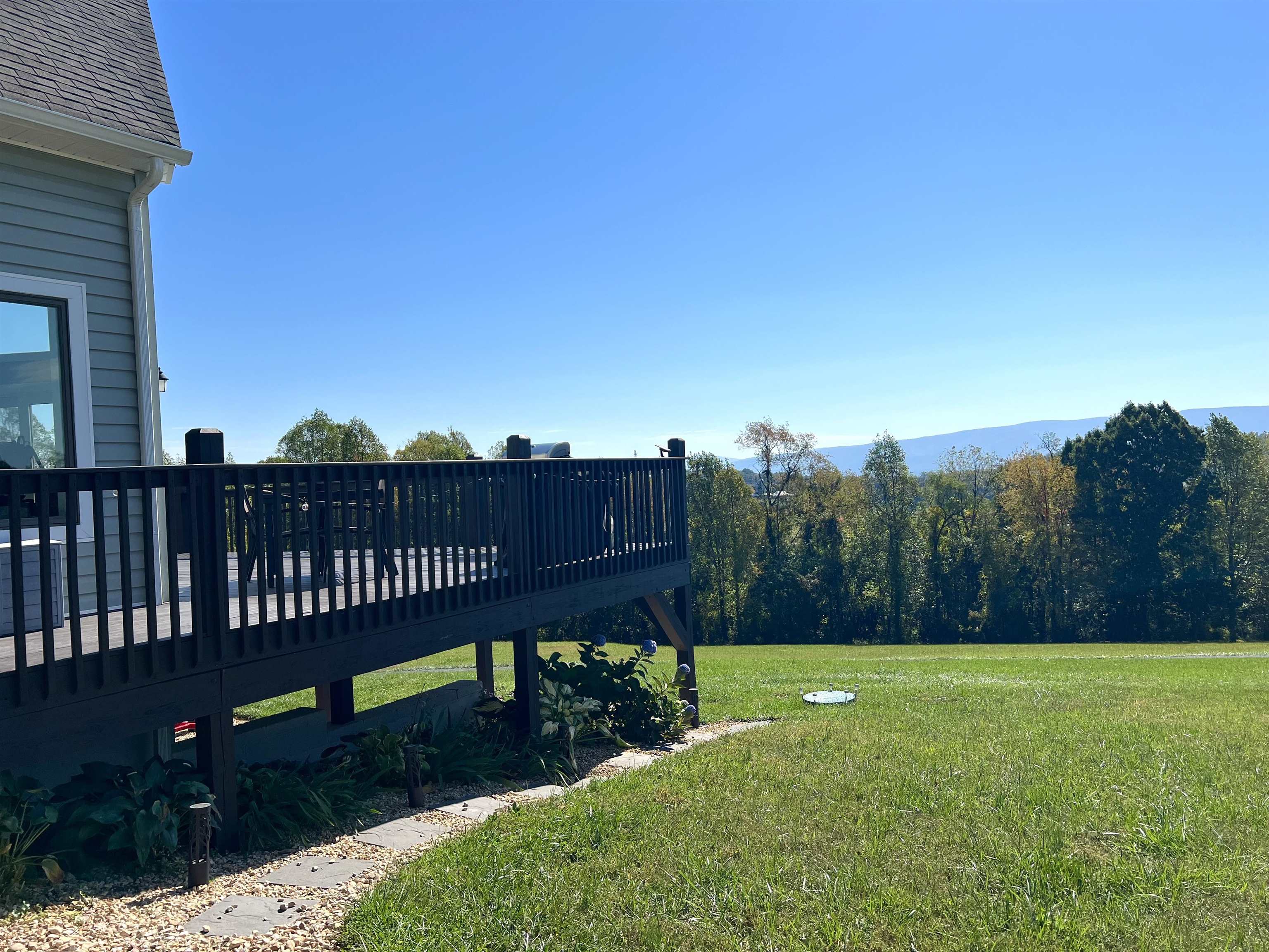 733 Chestnut Ridge Road, Staunton, VA 24401 — photo 2