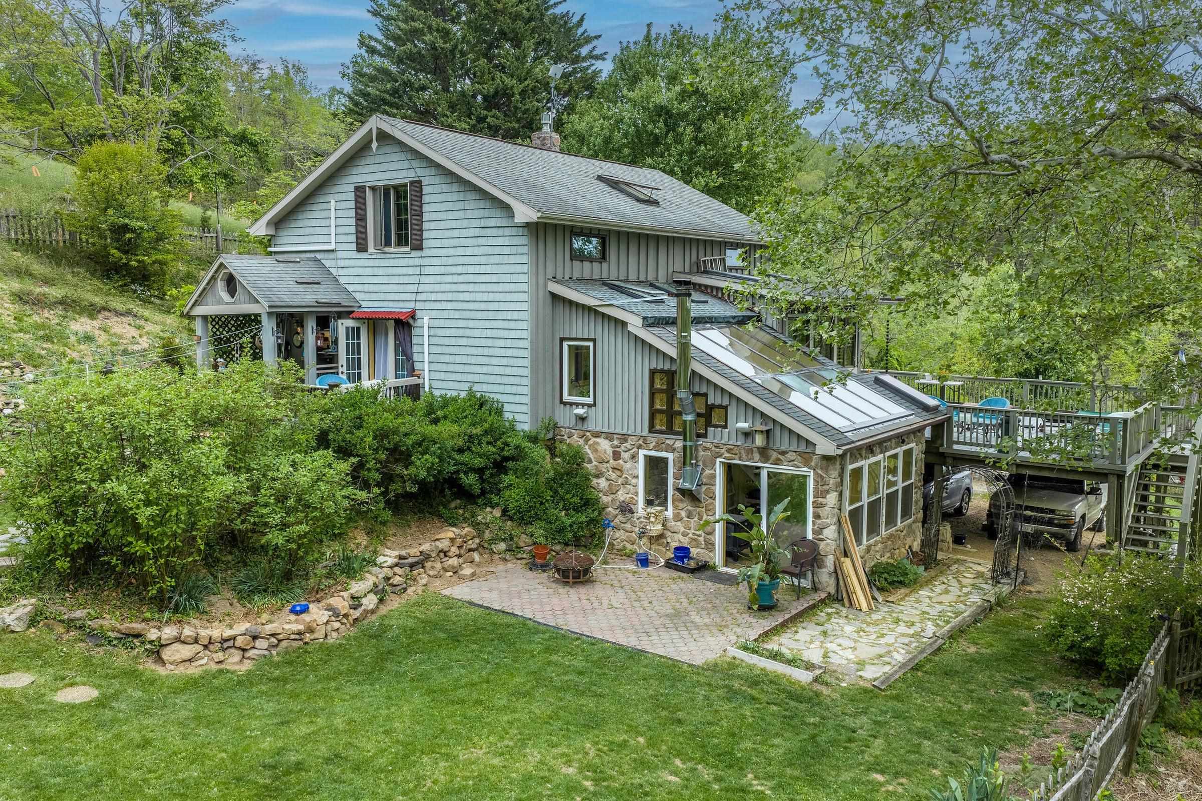 311 Higgins Hollow Rd — photo