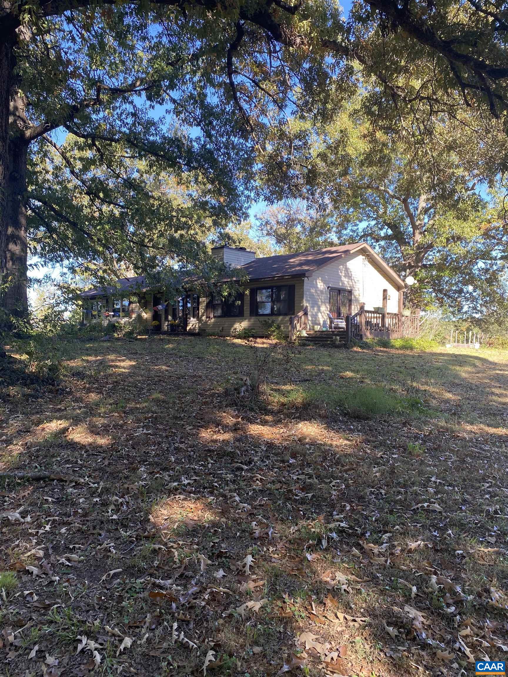 167 Hollow Ln — photo