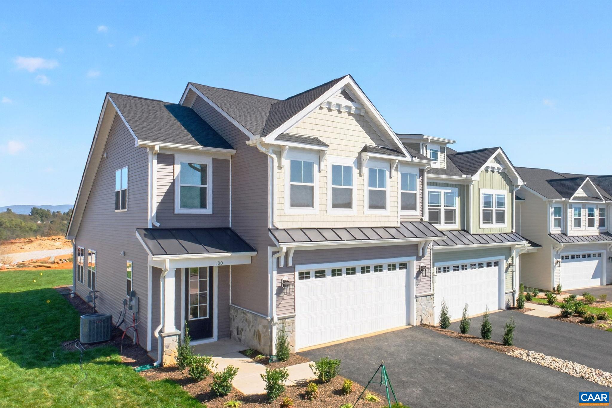 100 Sunbird Ln — photo