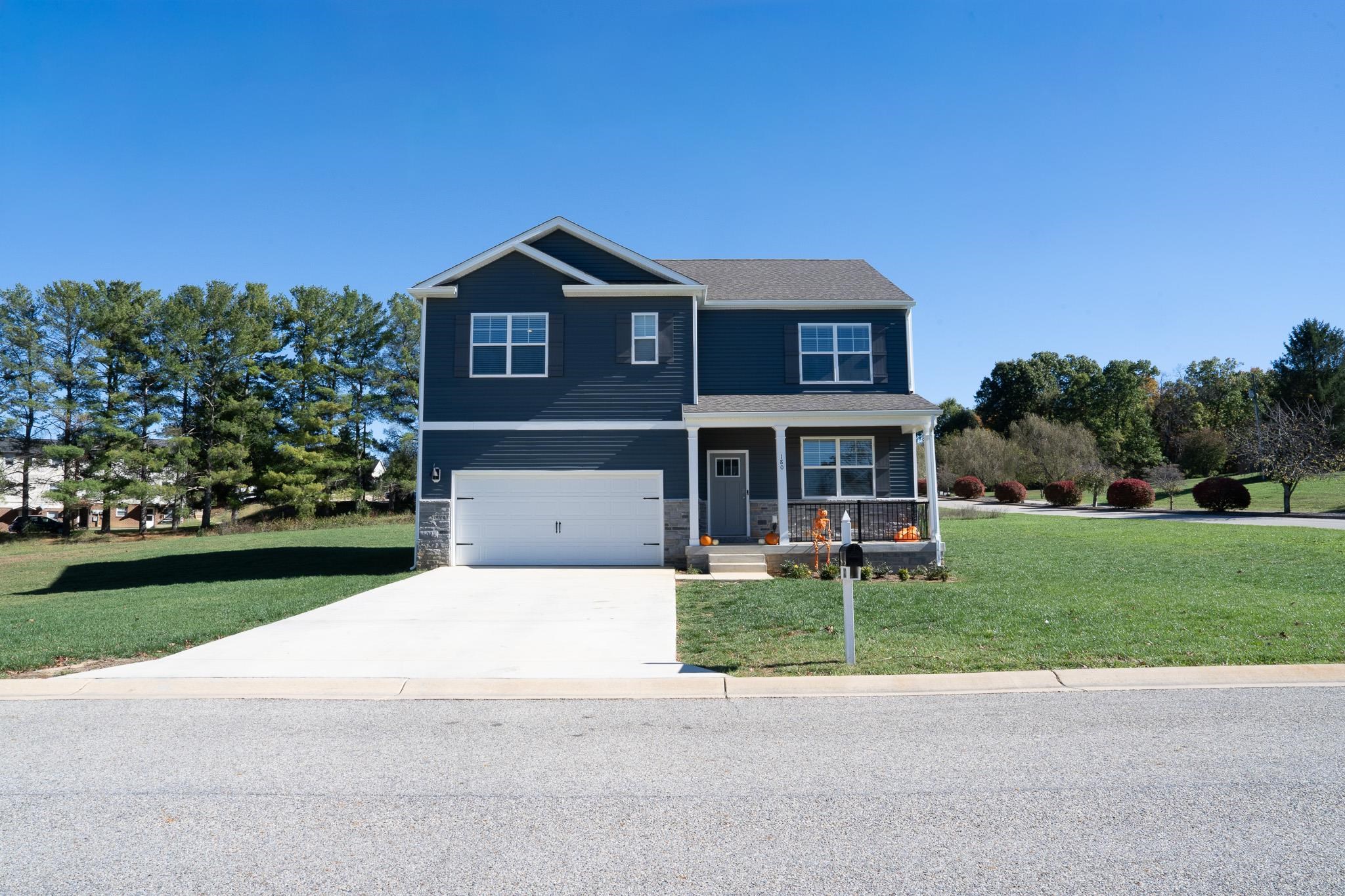 180 Waterfront Dr — photo