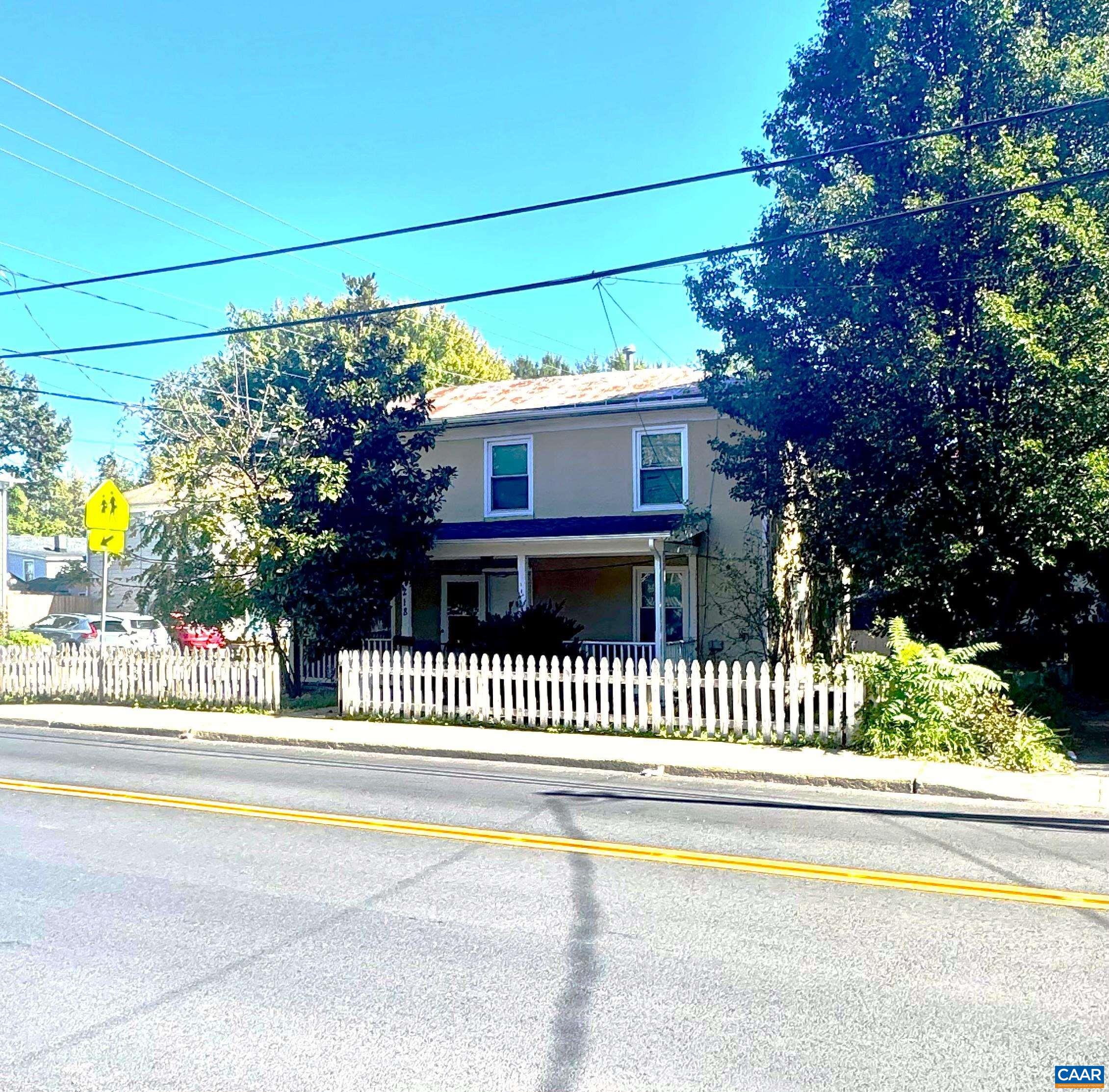 218 NW 10th St — photo