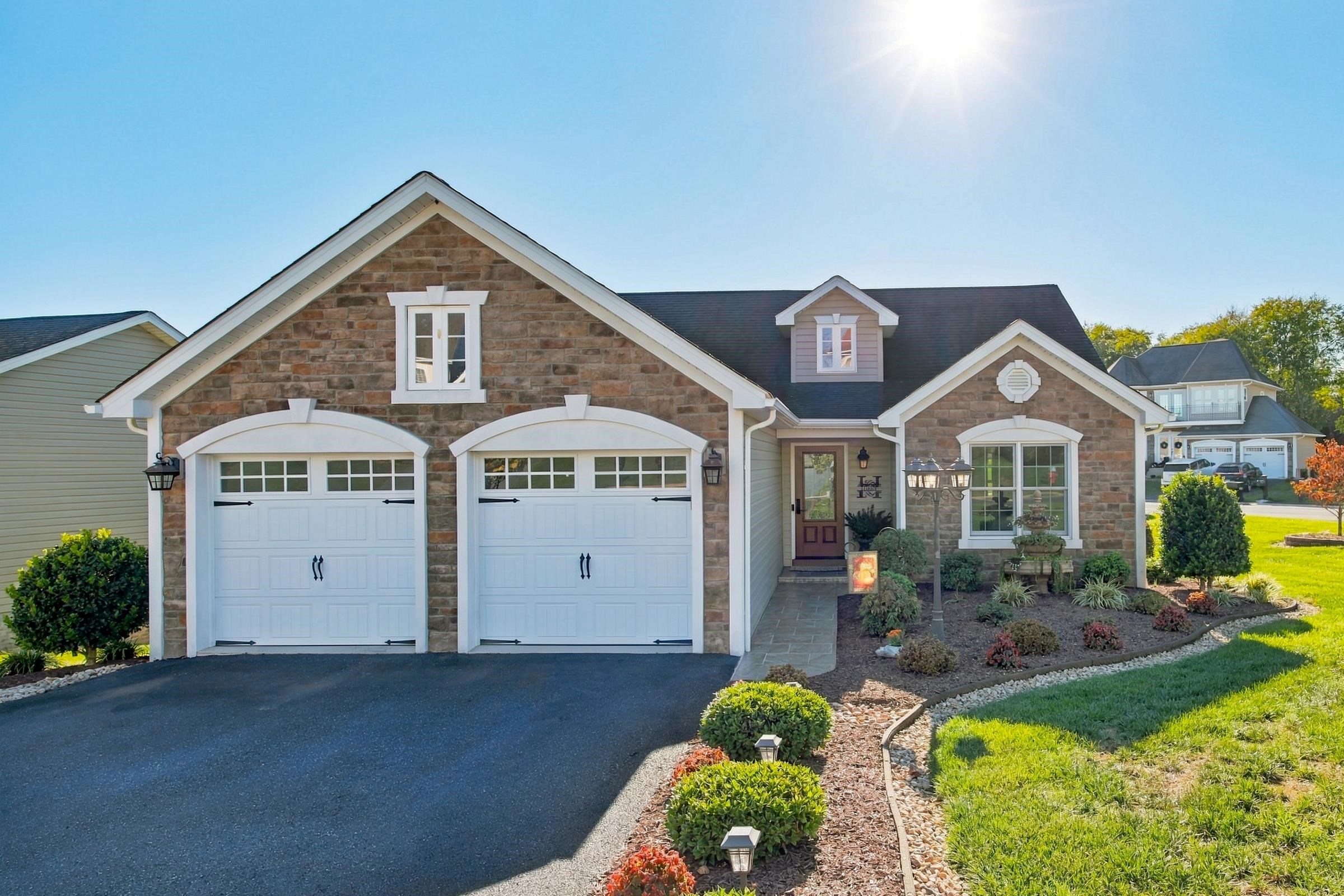 20 Foxcrest Ridge — photo