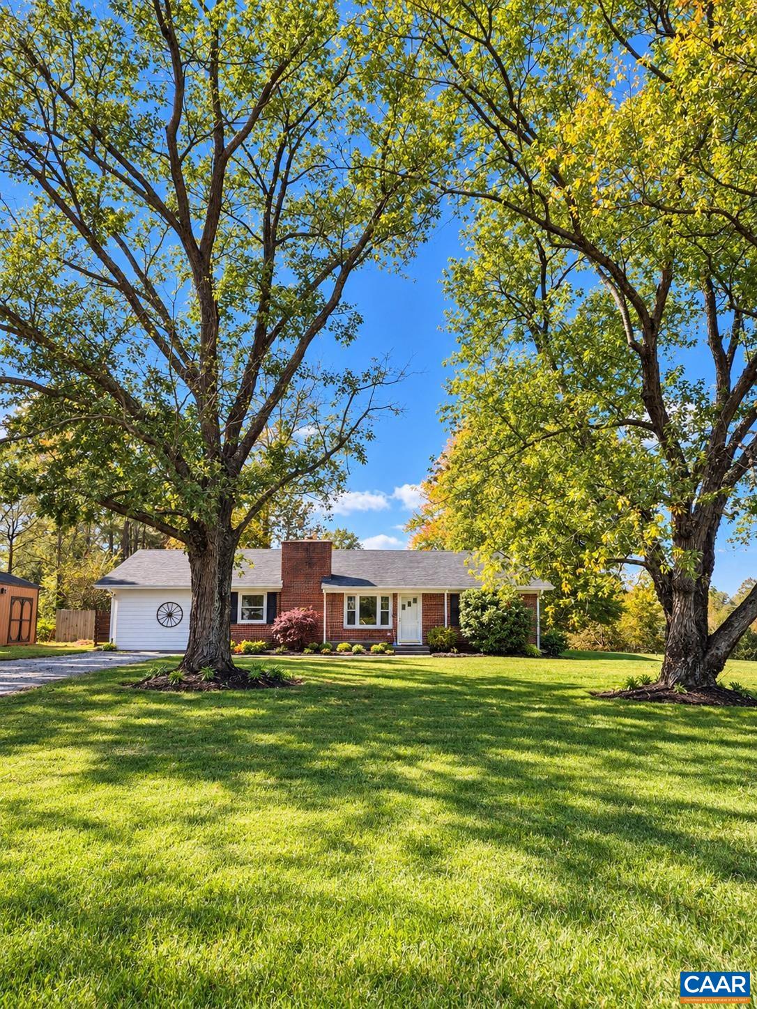 3325 Thomas Jefferson Pkwy — photo